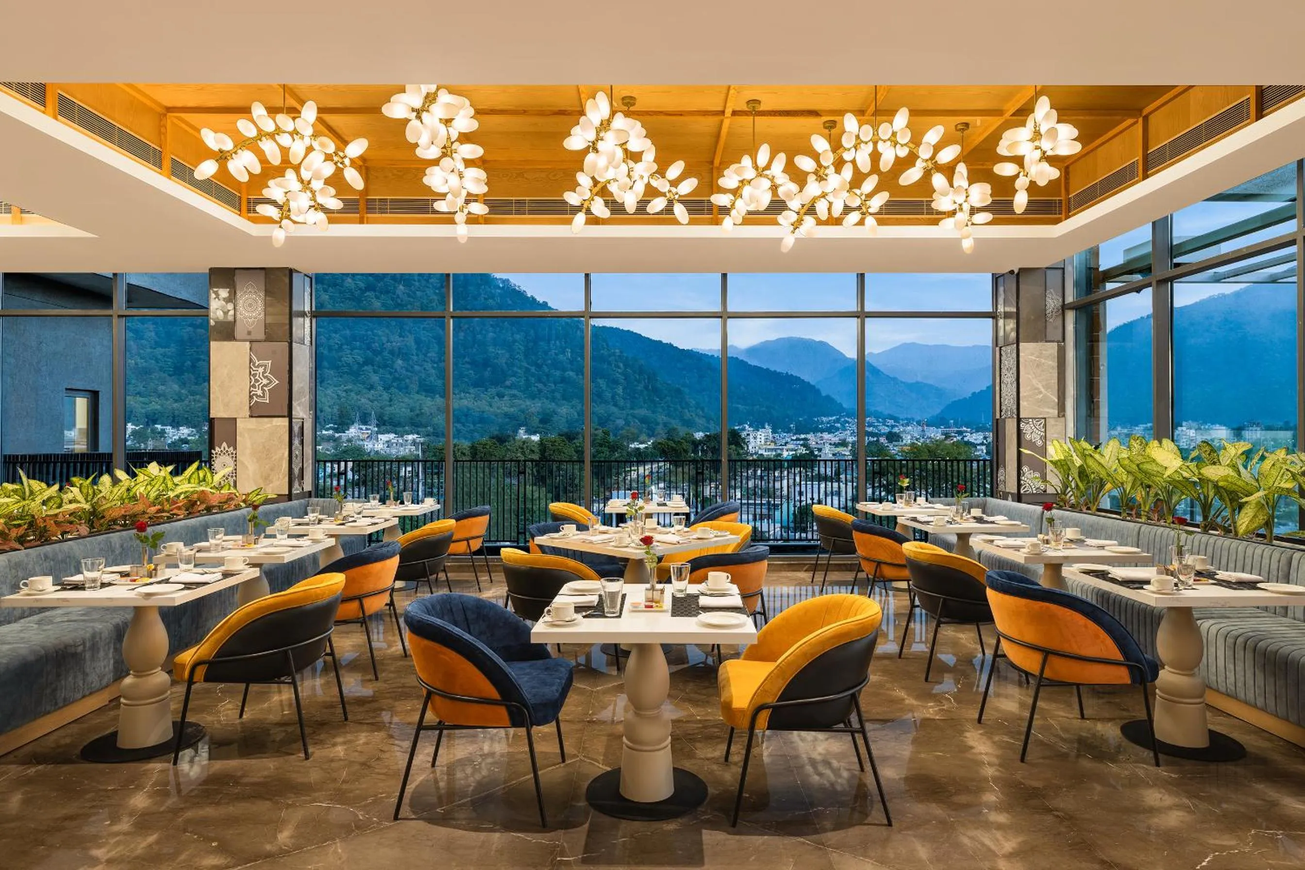 Restaurant/places to eat in Fortune Walkway Mall, Haldwani - Member ITC Hotels' Group