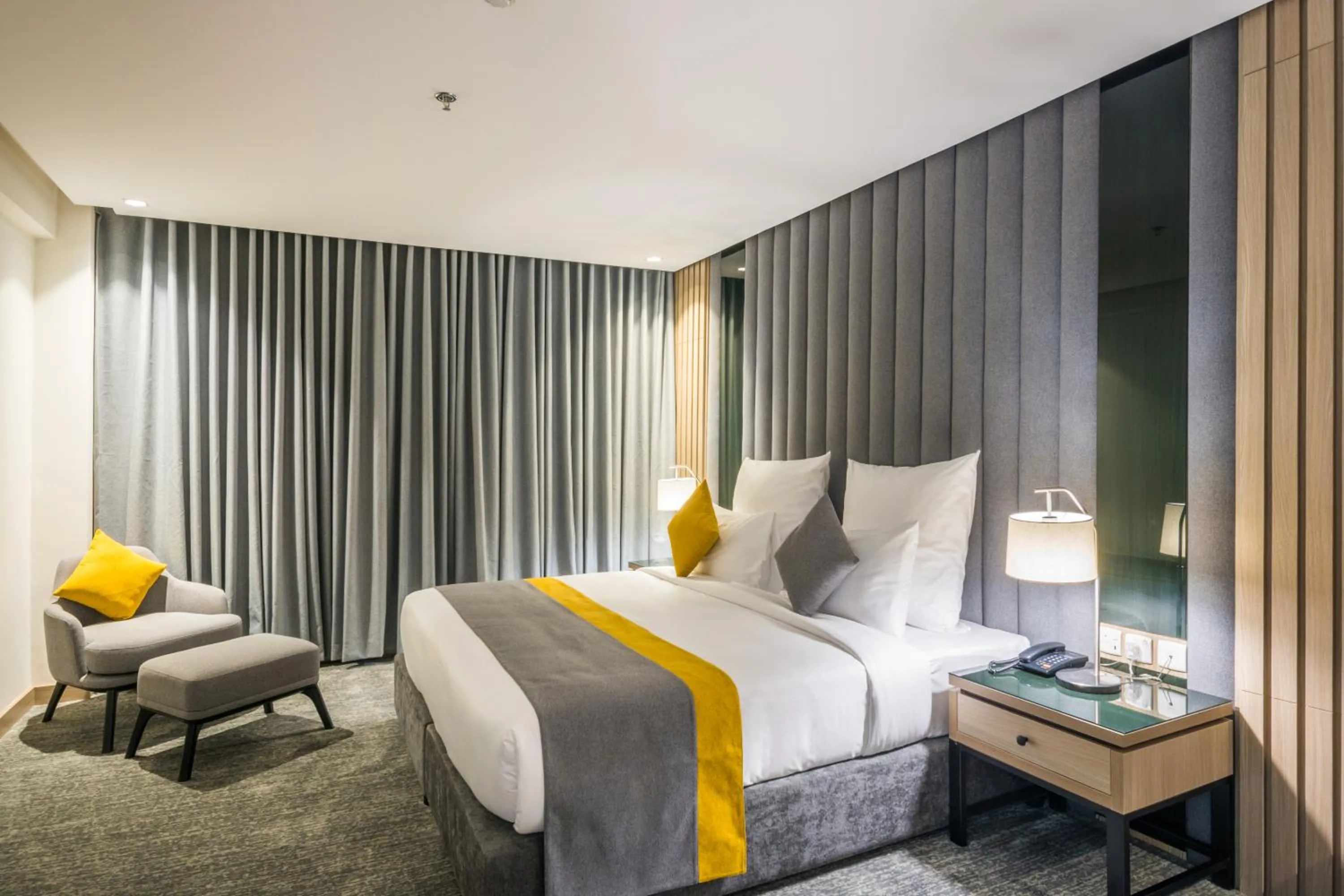 Bedroom, Bed in Erfad Hotel - Riyadh