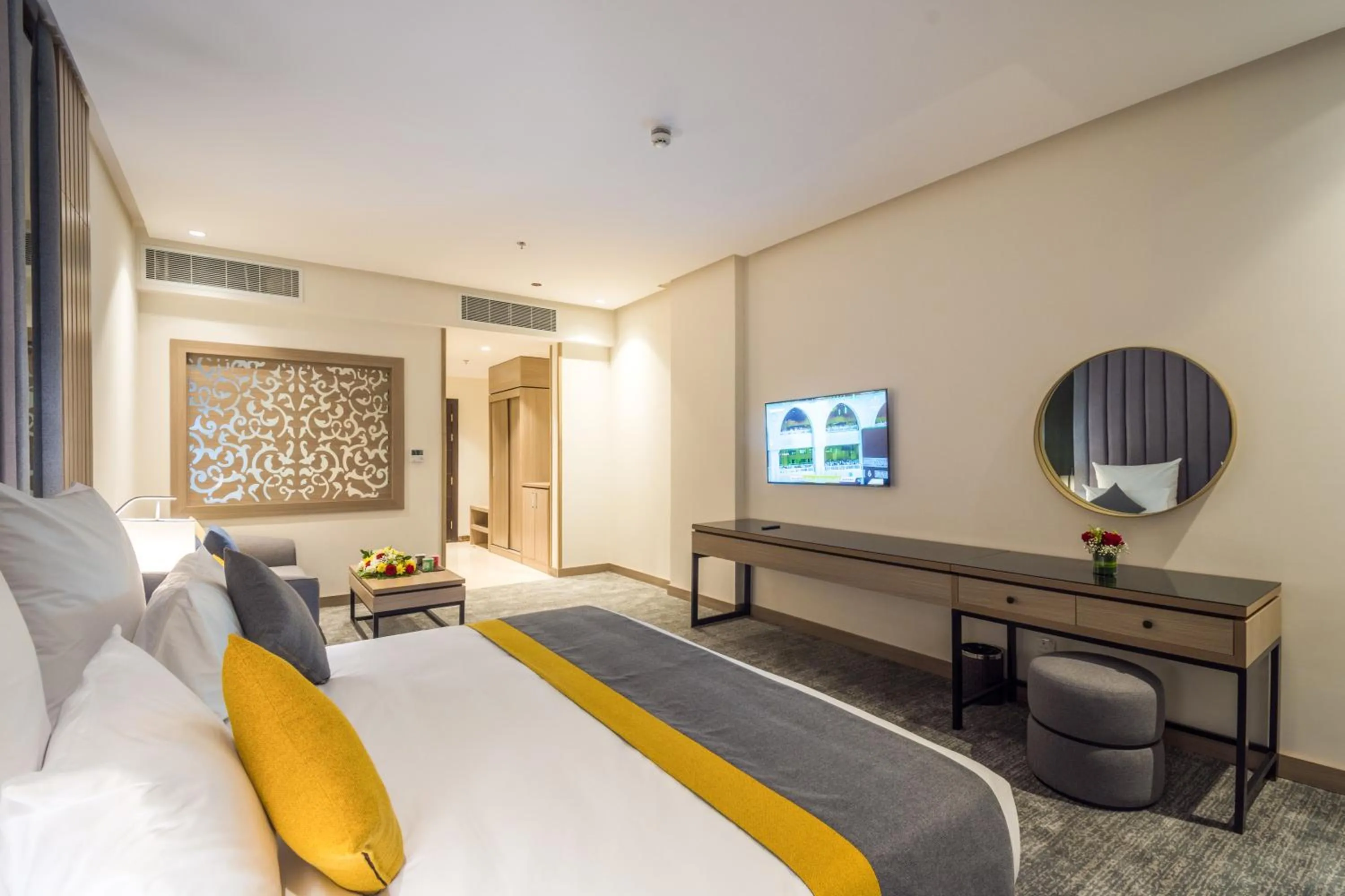 Bedroom, Bed in Erfad Hotel - Riyadh