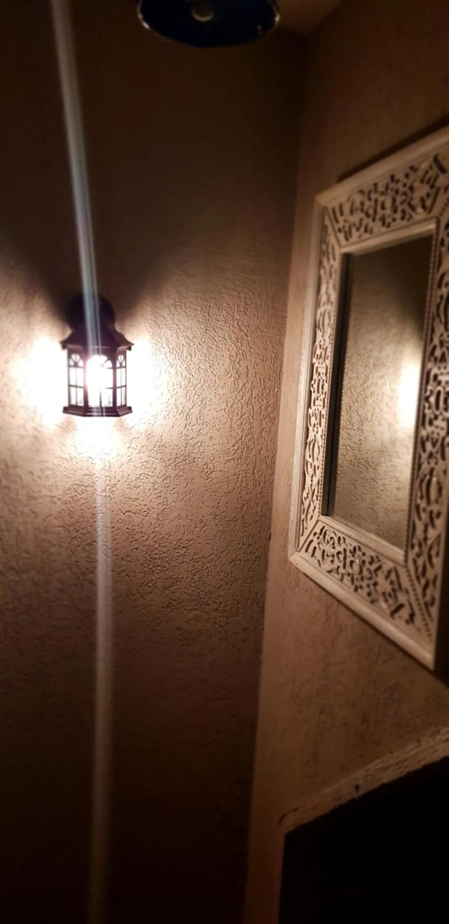 Decorative detail in City Apartments