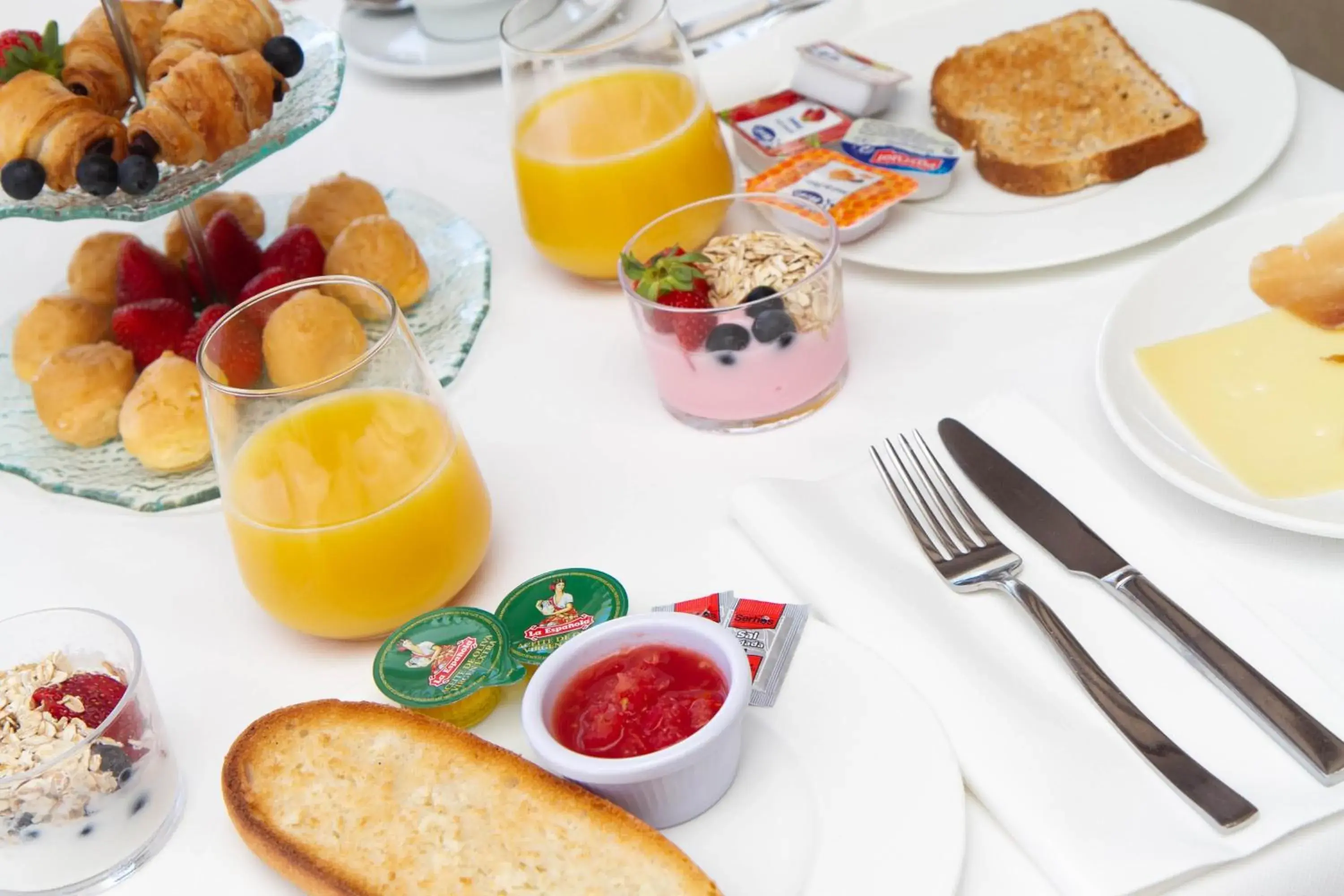 Food and drinks in Hostal San Juan Food and drinks in Hostal San Juan