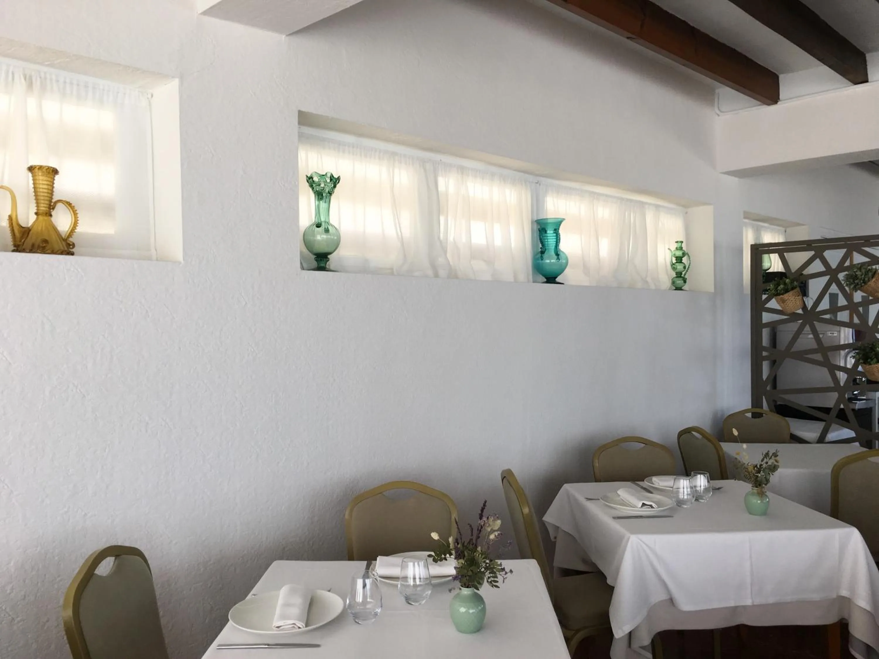 Restaurant/places to eat in Hostal San Juan