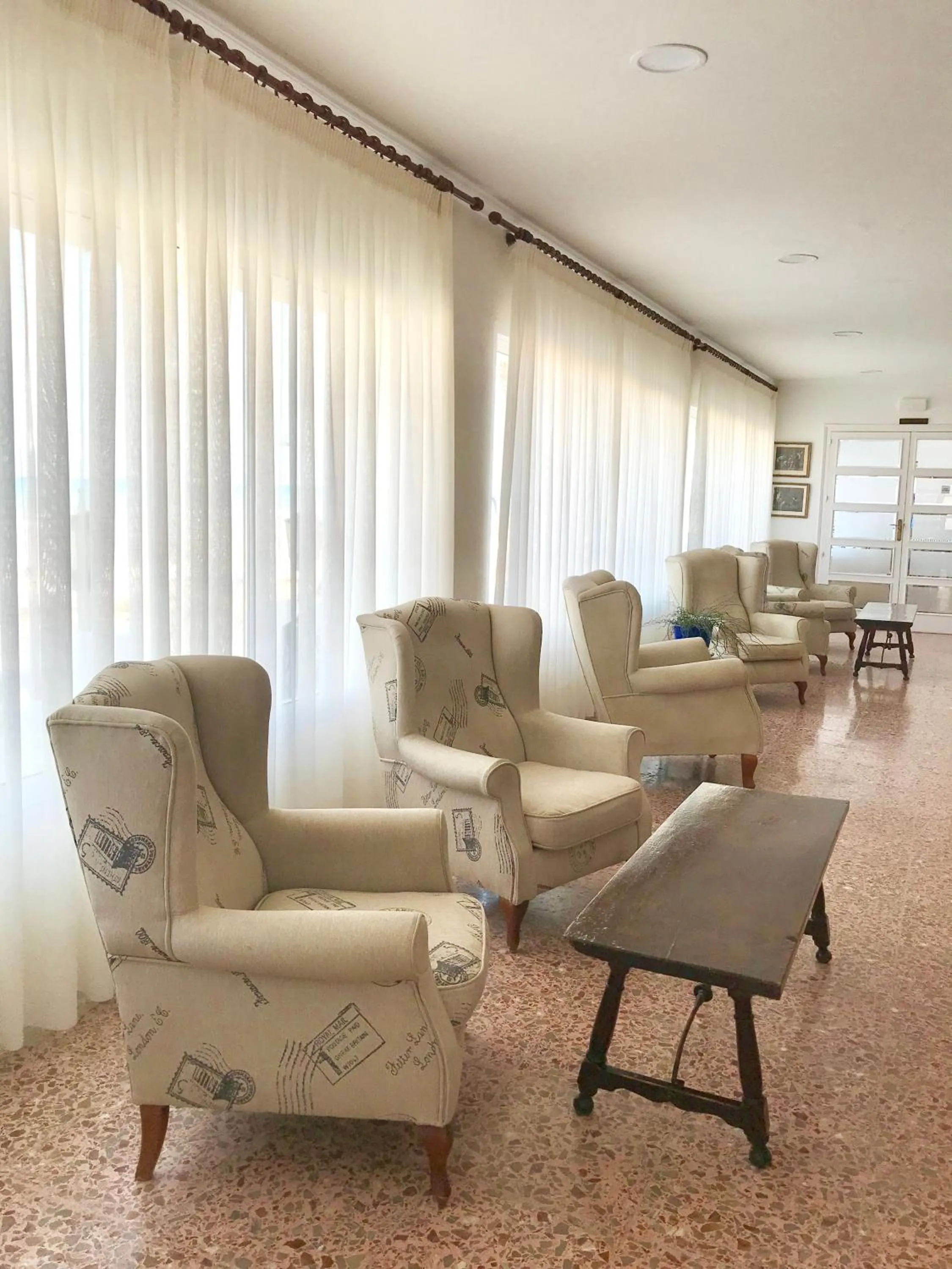 Communal lounge/ TV room in Hostal San Juan