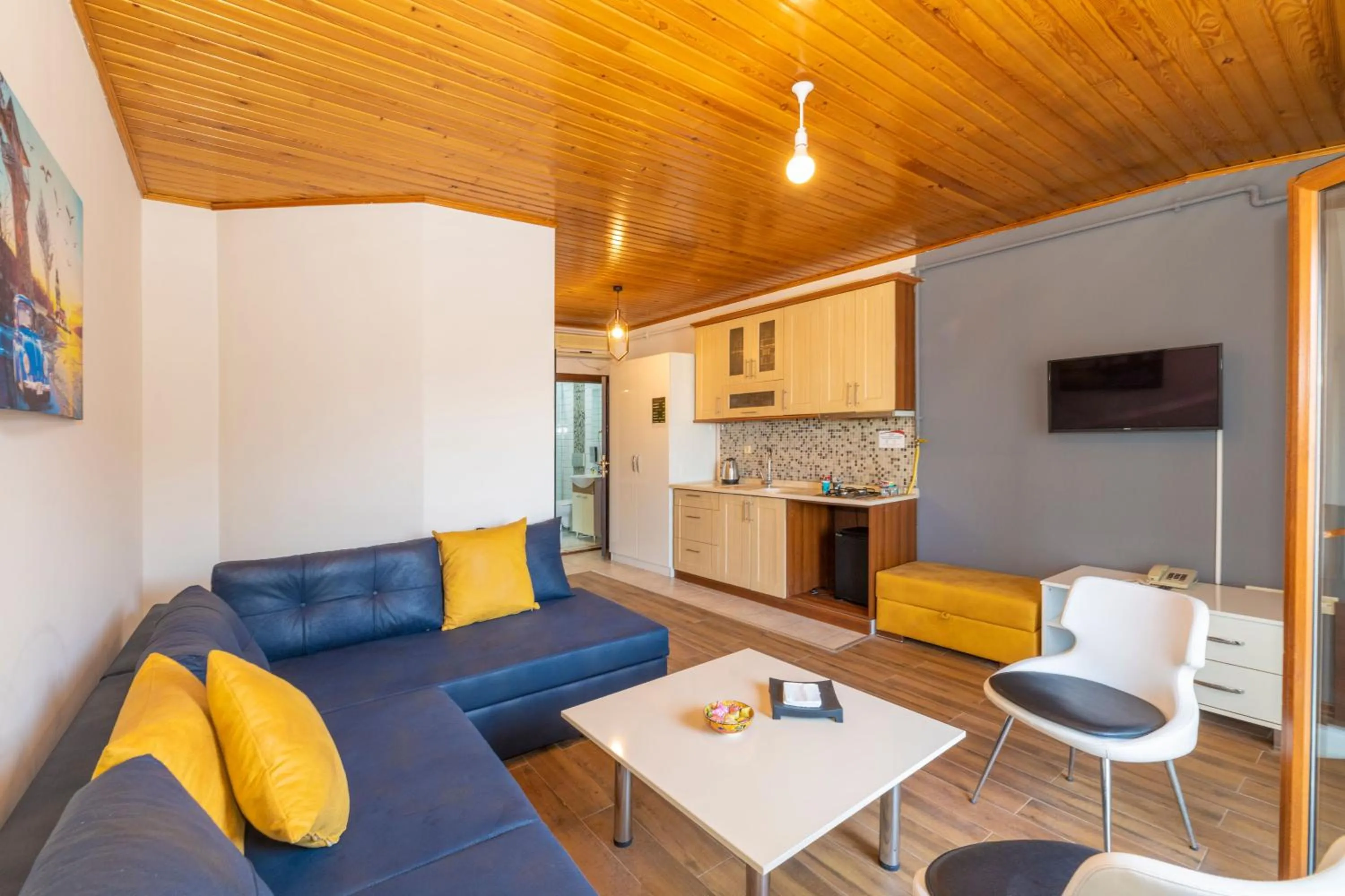 Kitchen or kitchenette in GRAND OPERA HOTEL