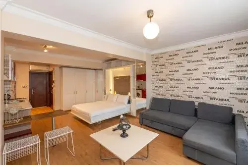 Family Room with Balcony in GRAND OPERA HOTEL Family Room with Balcony in GRAND OPERA HOTEL