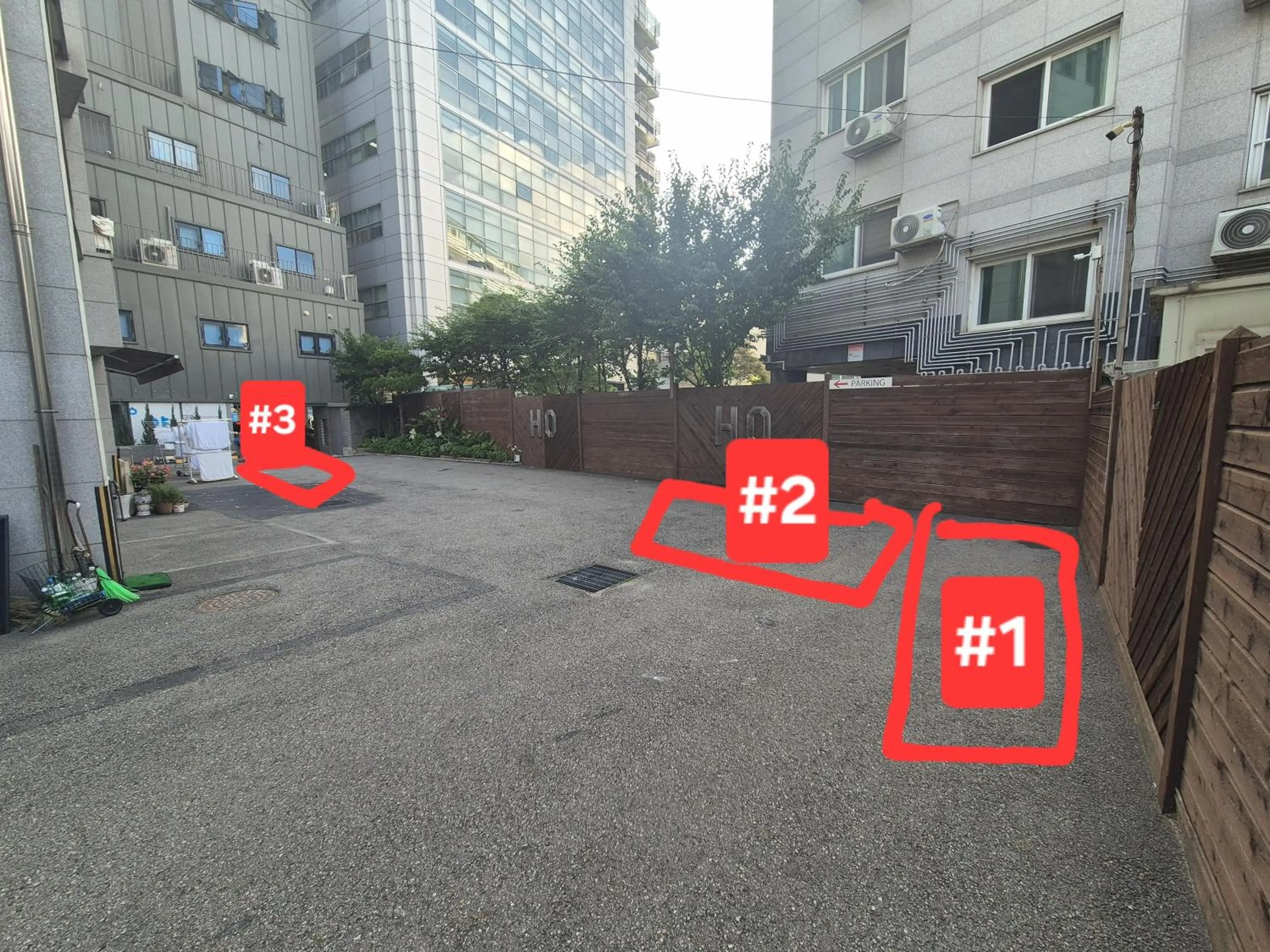 Parking in Ho Home Tel