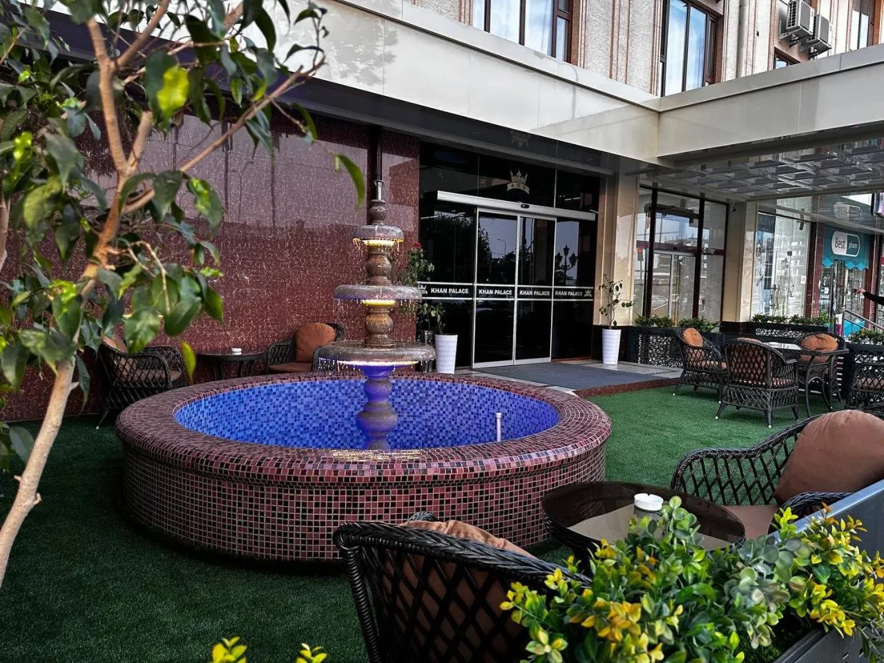 Facade/entrance in Khan Palace Hotel