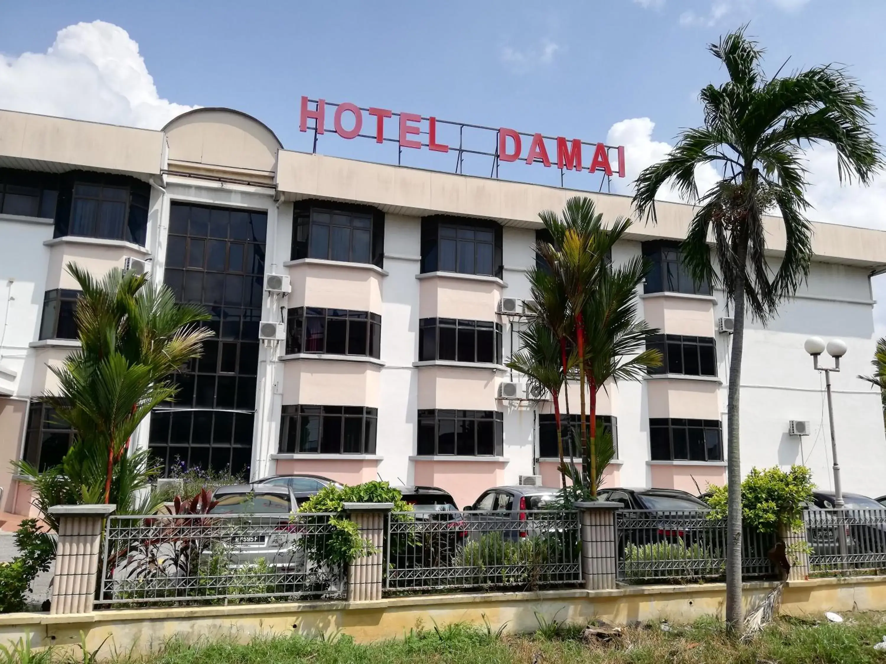 Property Building in Hotel Damai