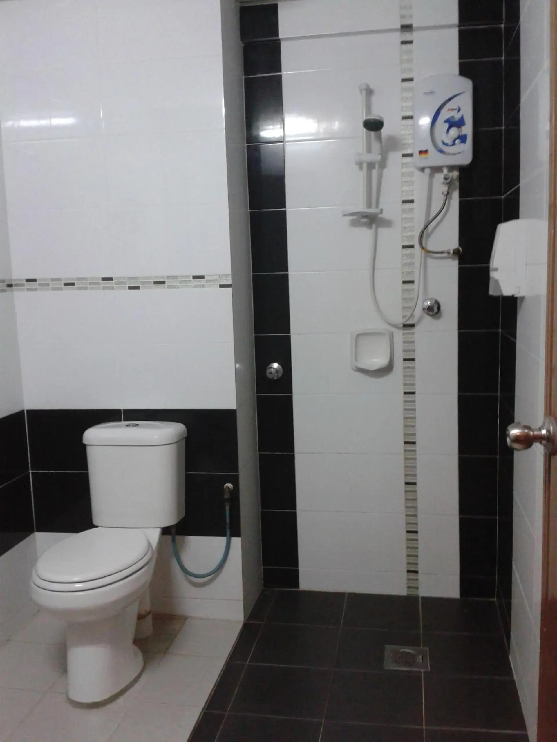 Bathroom in Hotel Damai