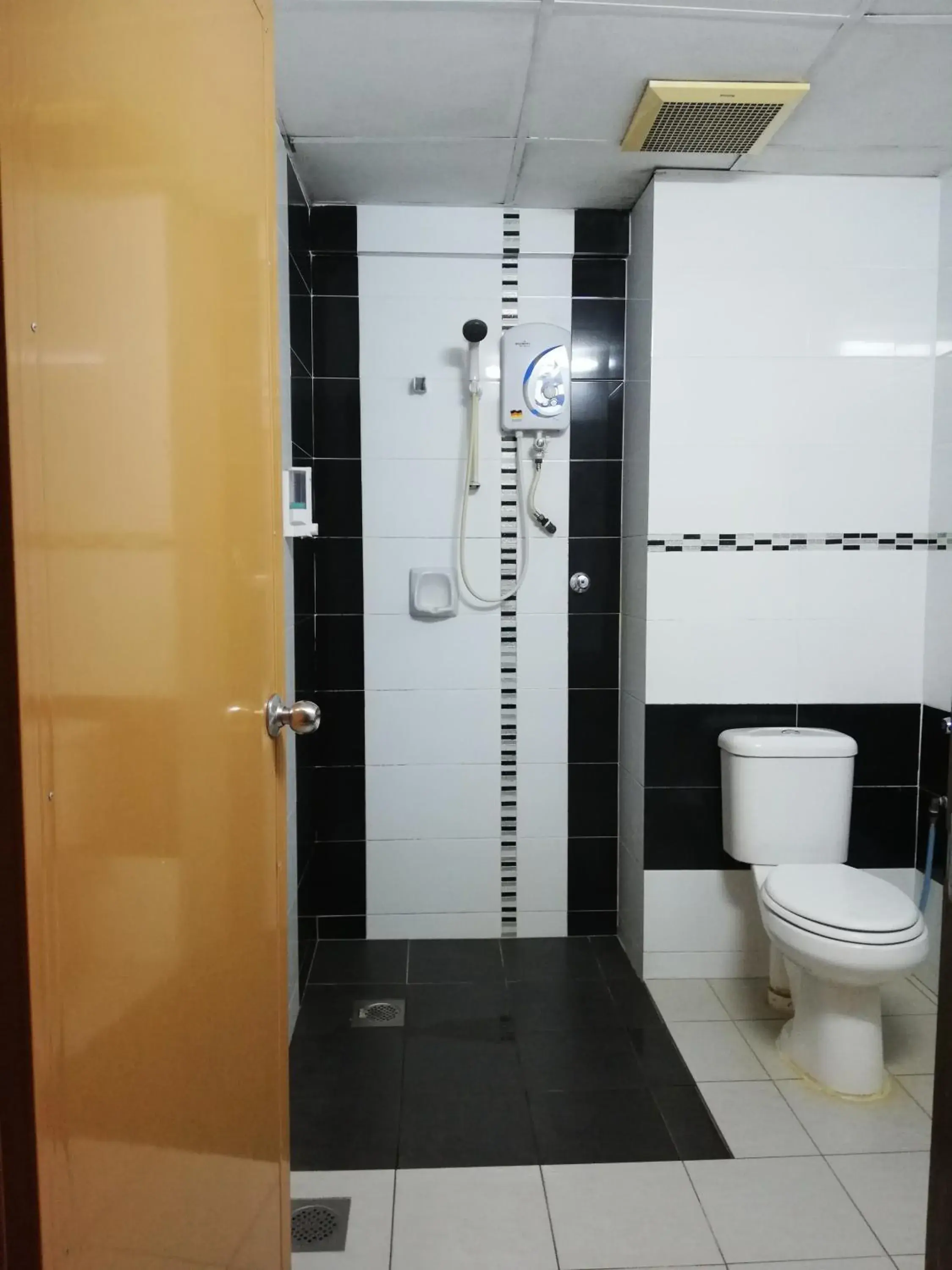Bathroom in Hotel Damai