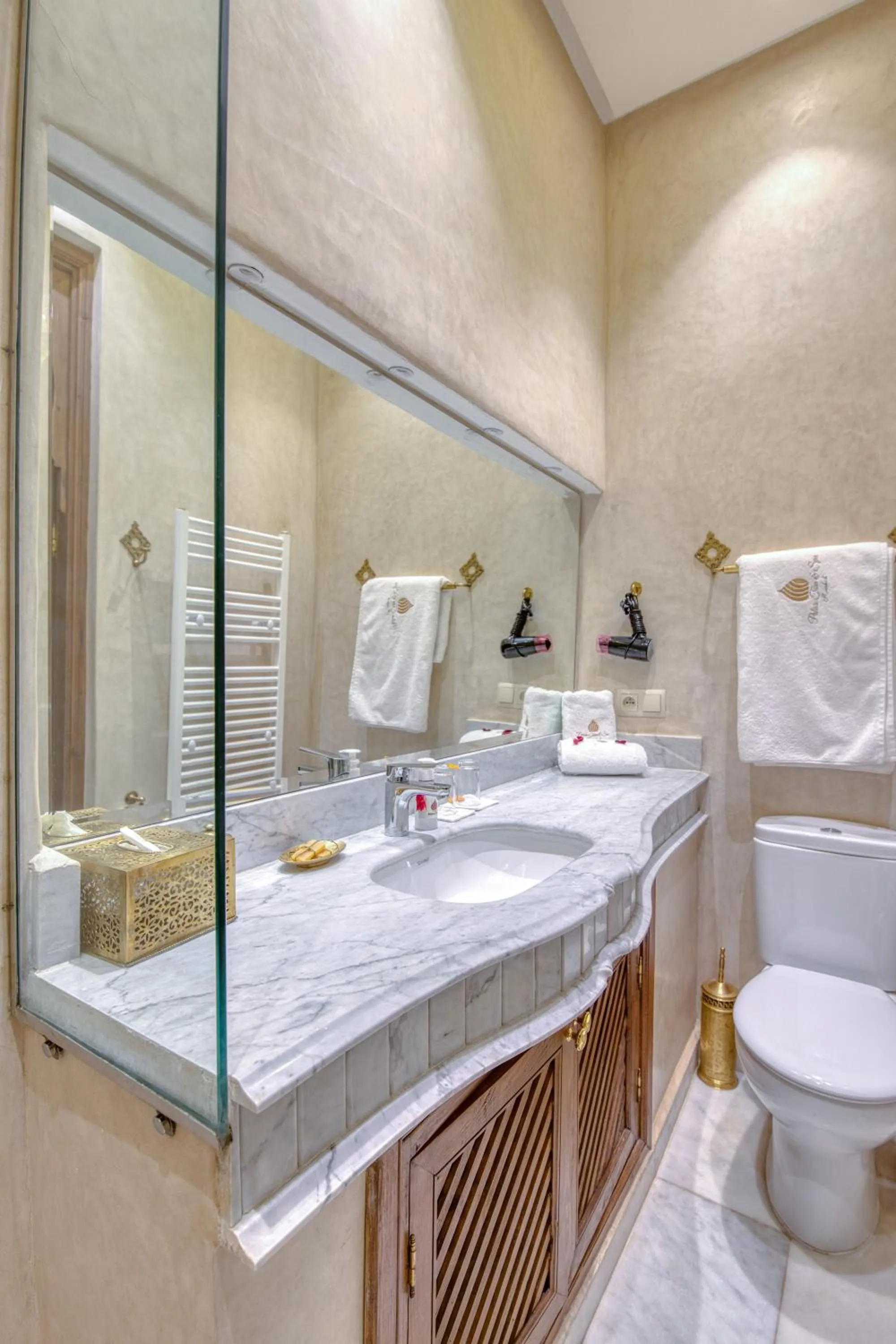 Toilet in Palais Tara & Spa