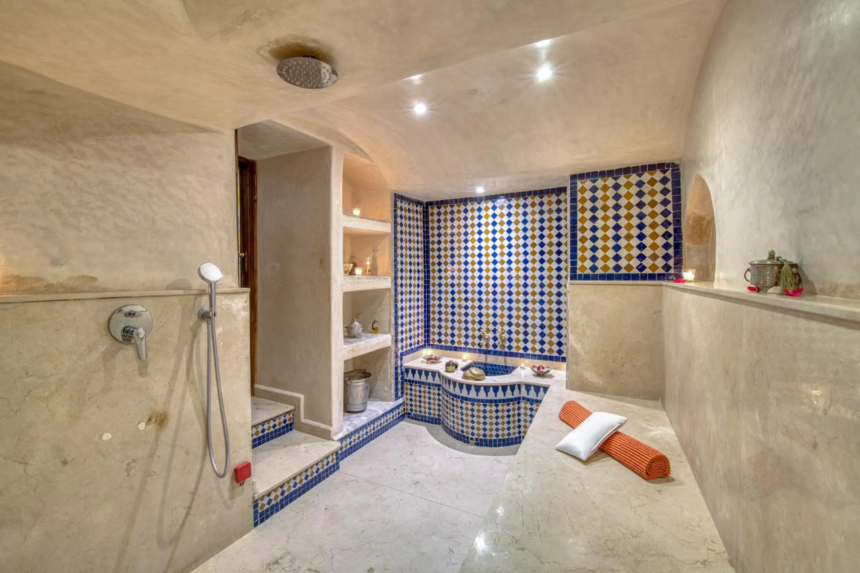 Steam room, Bed in Palais Tara & Spa Steam room, Bed in Palais Tara & Spa