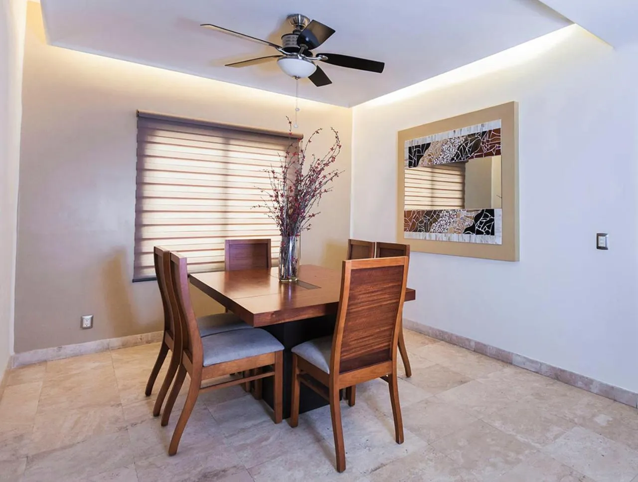 Dining area in Zafiro Beach Boutique Resort