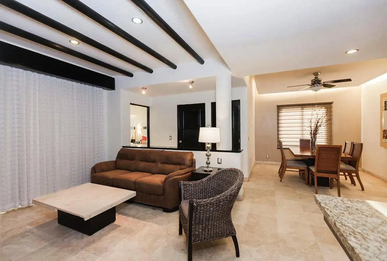 Living room in Zafiro Beach Boutique Resort Living room in Zafiro Beach Boutique Resort