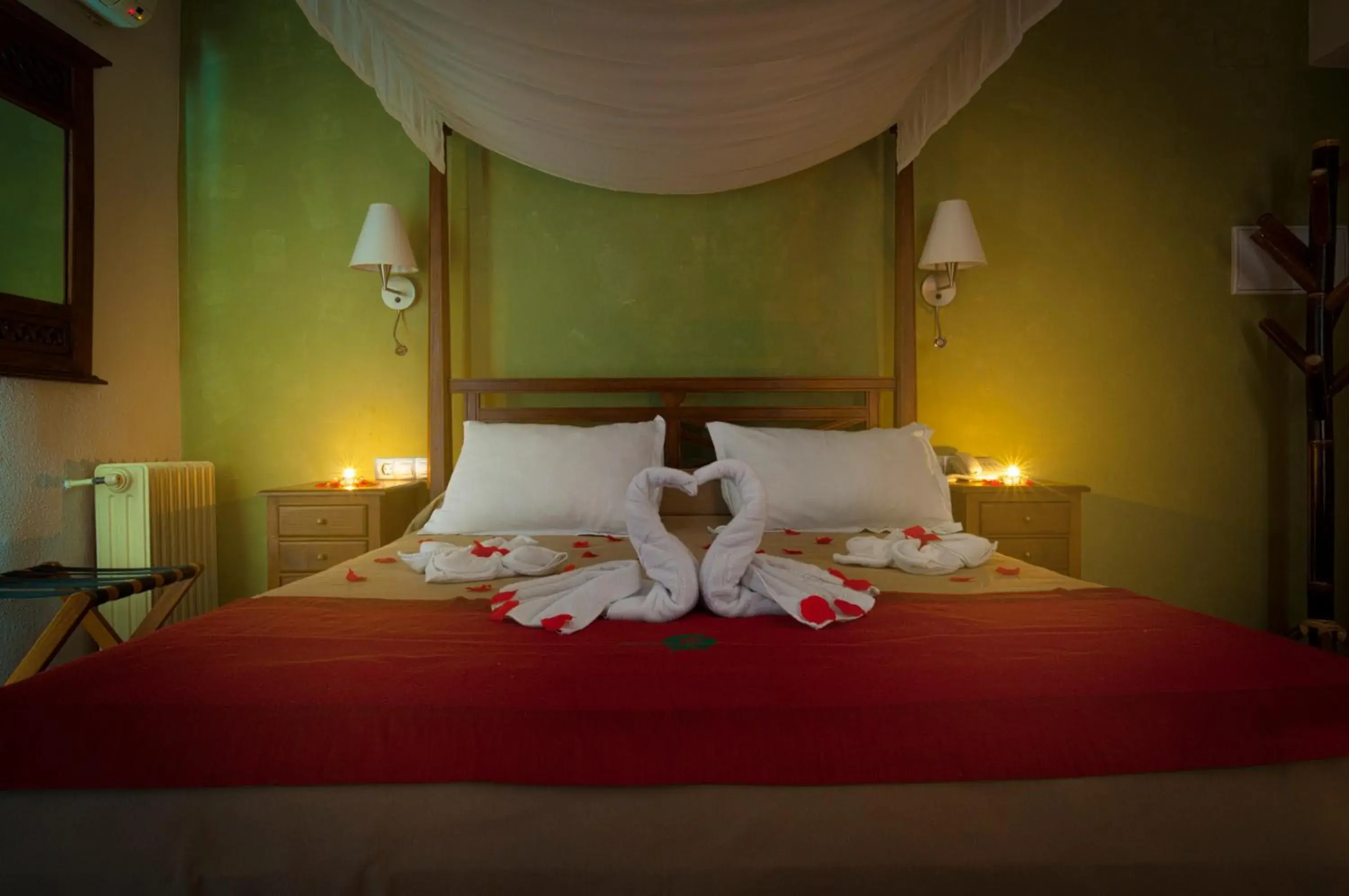 Bed in Hotel Sierra de Cazorla & SPA 3* Bed in Hotel Sierra de Cazorla & SPA 3*