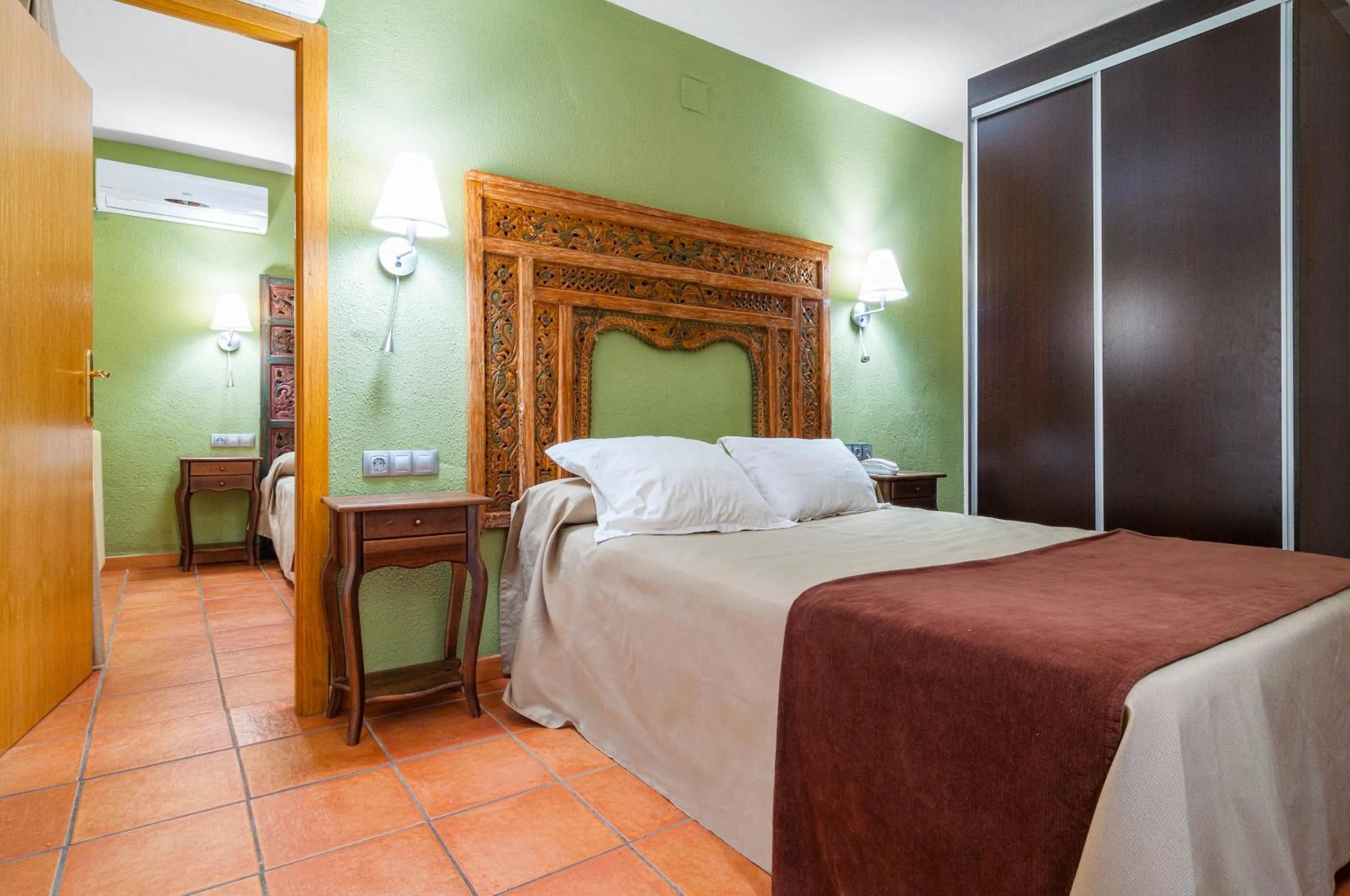 Photo of the whole room, Bed in Hotel Sierra de Cazorla & SPA 3*