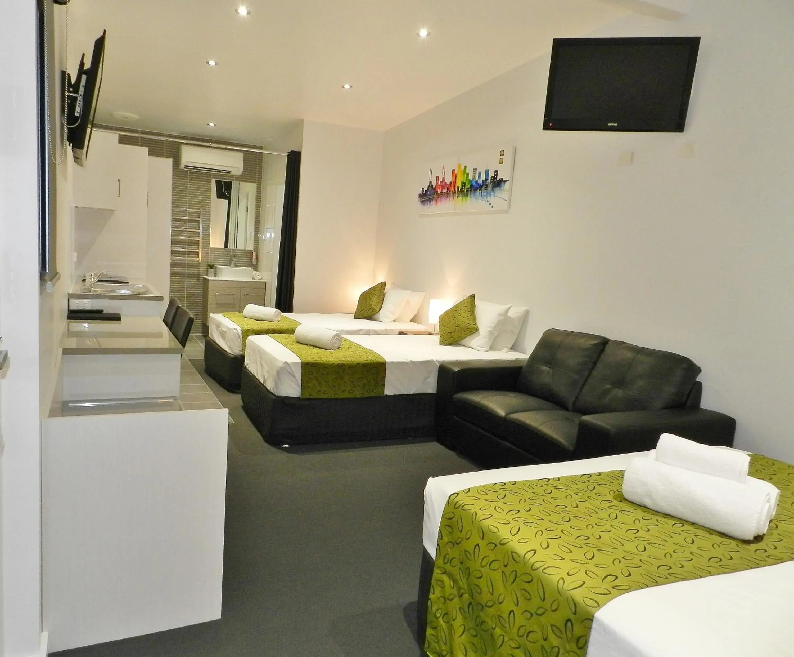 Family Room in Copper City Motel Family Room in Copper City Motel