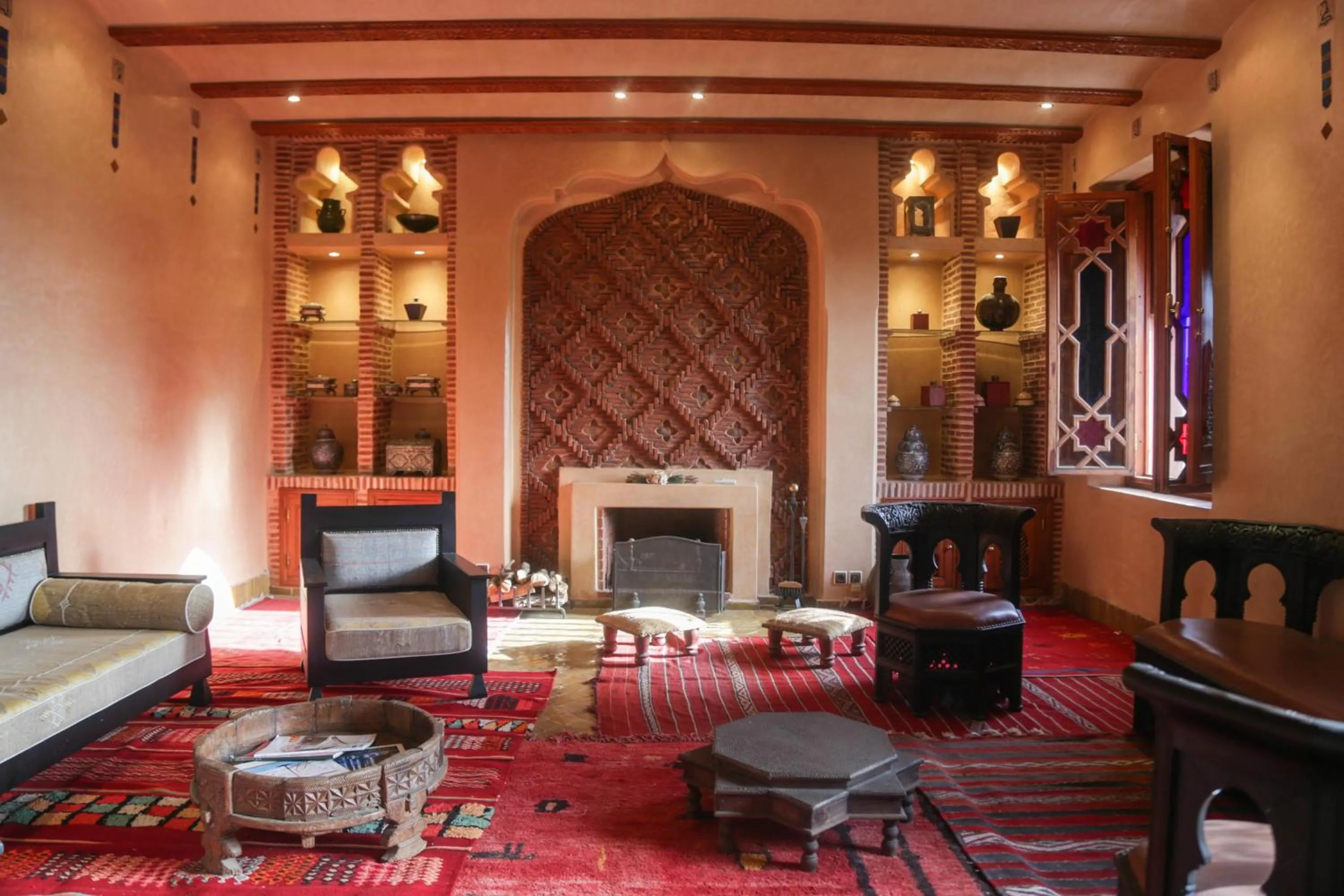 Communal lounge/ TV room in Taj Sofia & Spa Luxury Private Villa