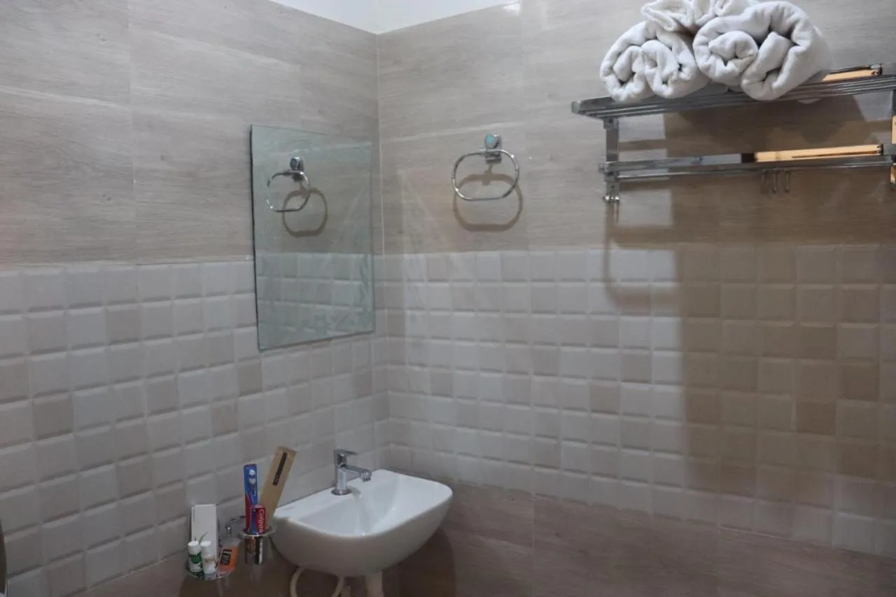 Shower in Paradise Inn