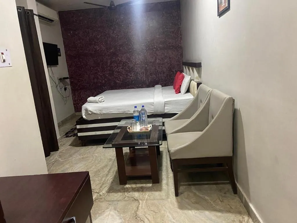 Bed in THE PRESTIGE HOTEL & CONVENTION