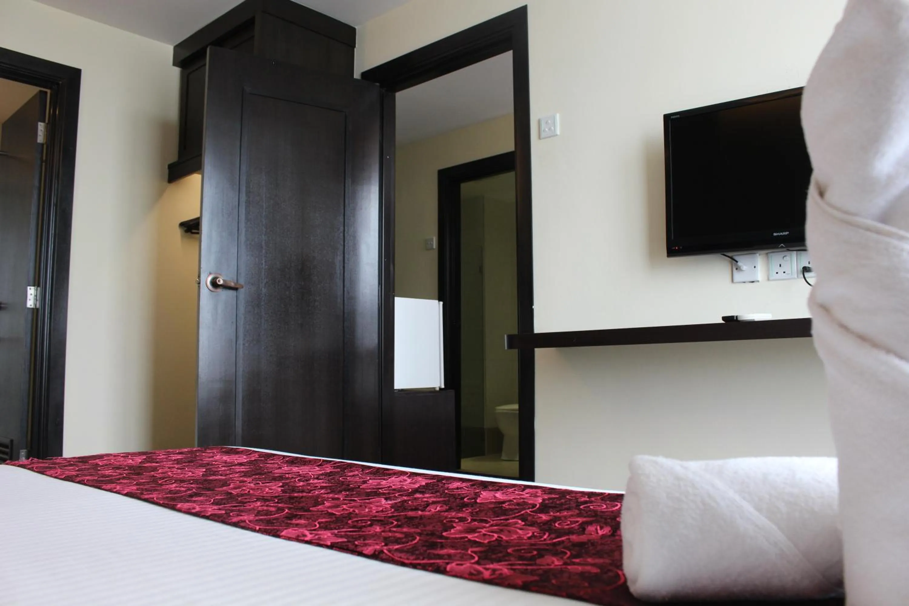 Bed in Paradise Spa Hotel