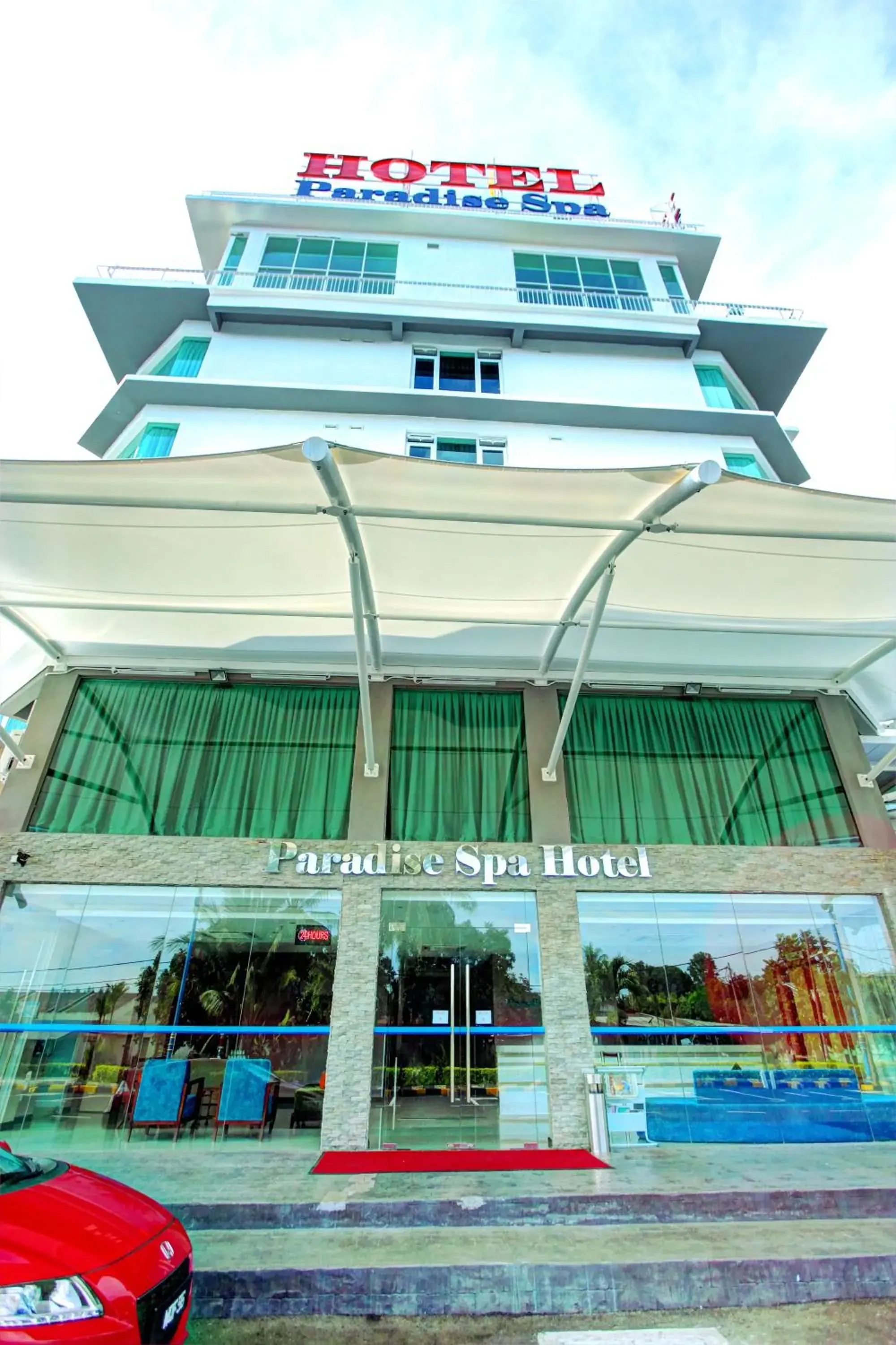 Property Building in Paradise Spa Hotel