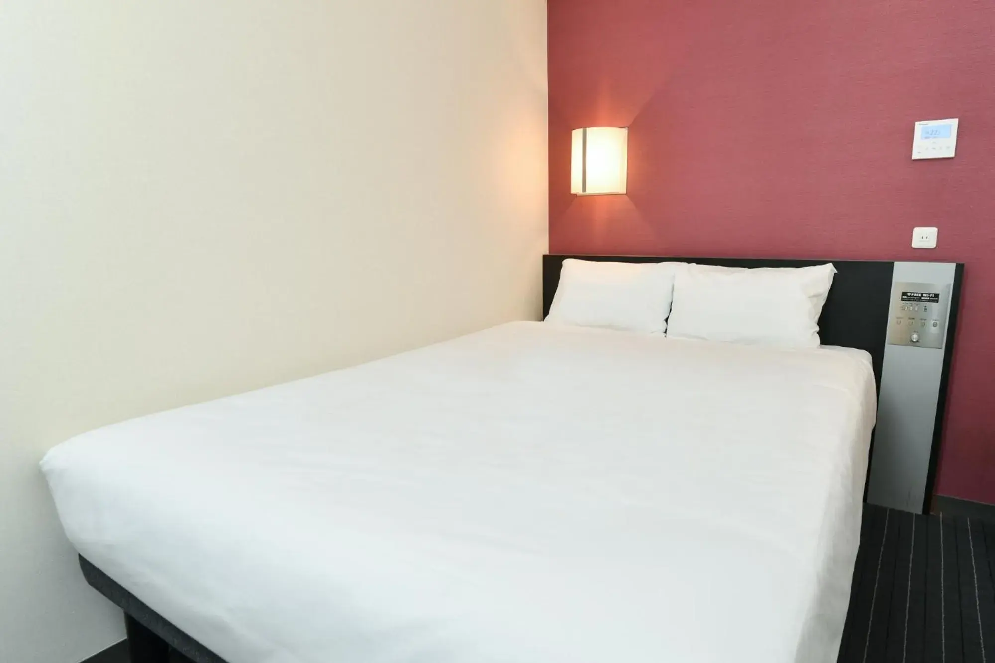 Photo of the whole room, Bed in Sanco Inn Nagoya Fushimi Photo of the whole room, Bed in Sanco Inn Nagoya Fushimi