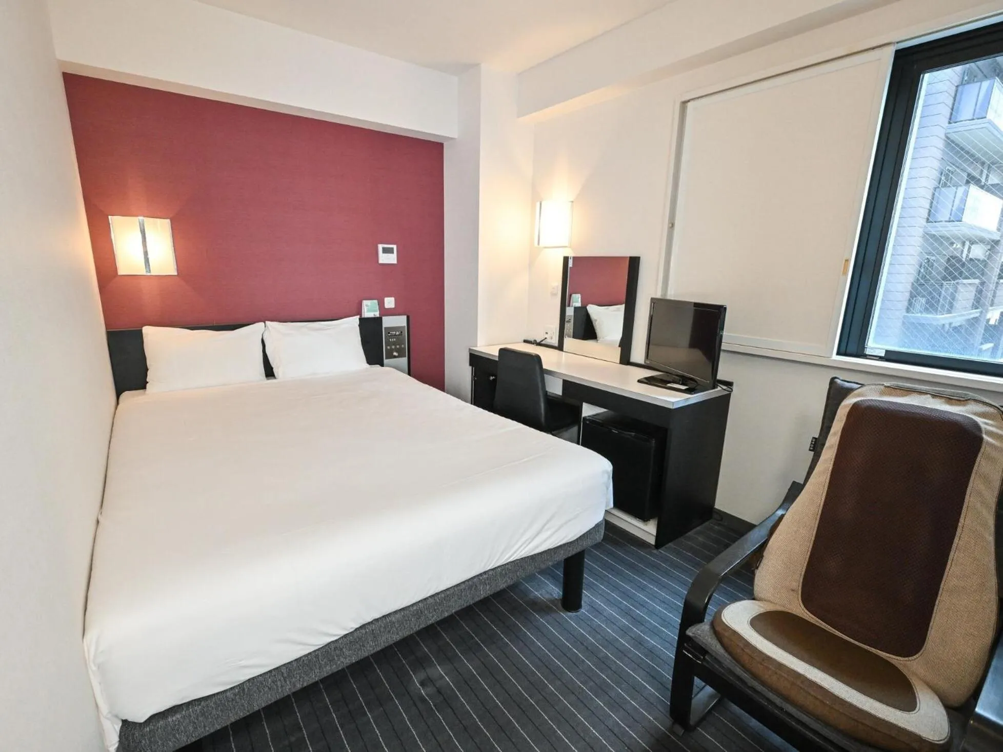 Photo of the whole room, Bed in Sanco Inn Nagoya Fushimi