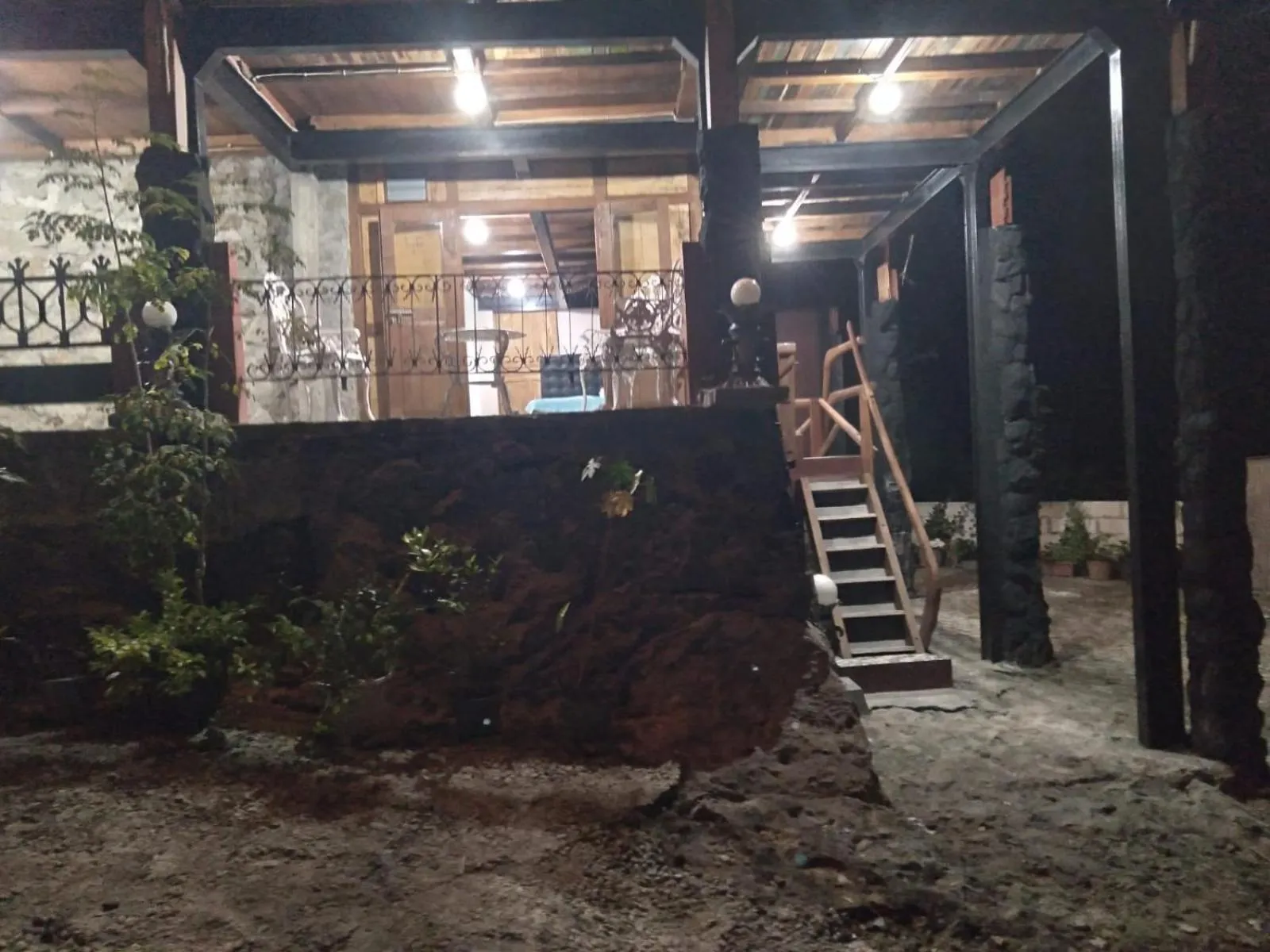 Balcony/Terrace in Omah Singo Stay & Resto Yogyakarta