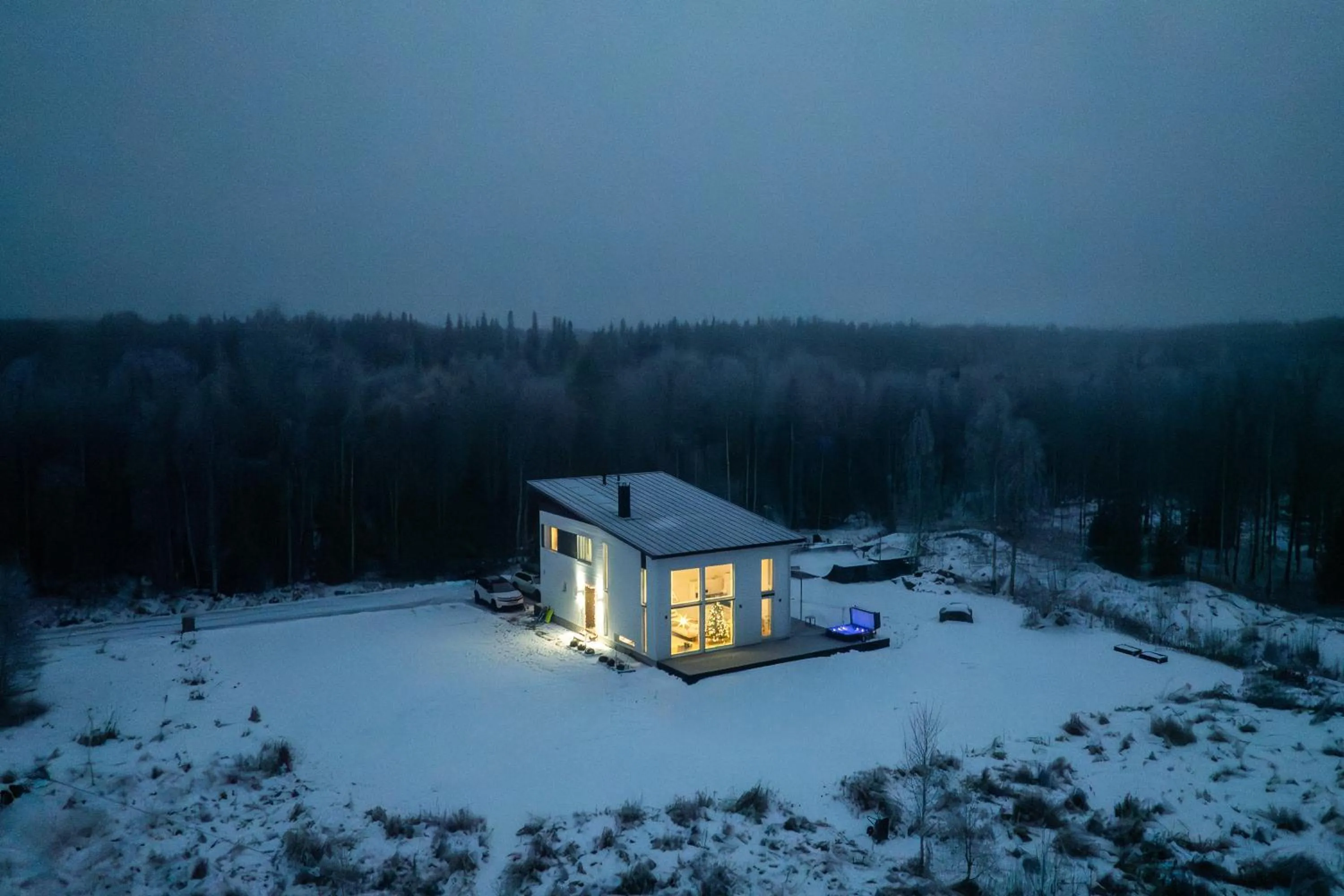 Villa Nightsky -private location, sauna and jacuzzi