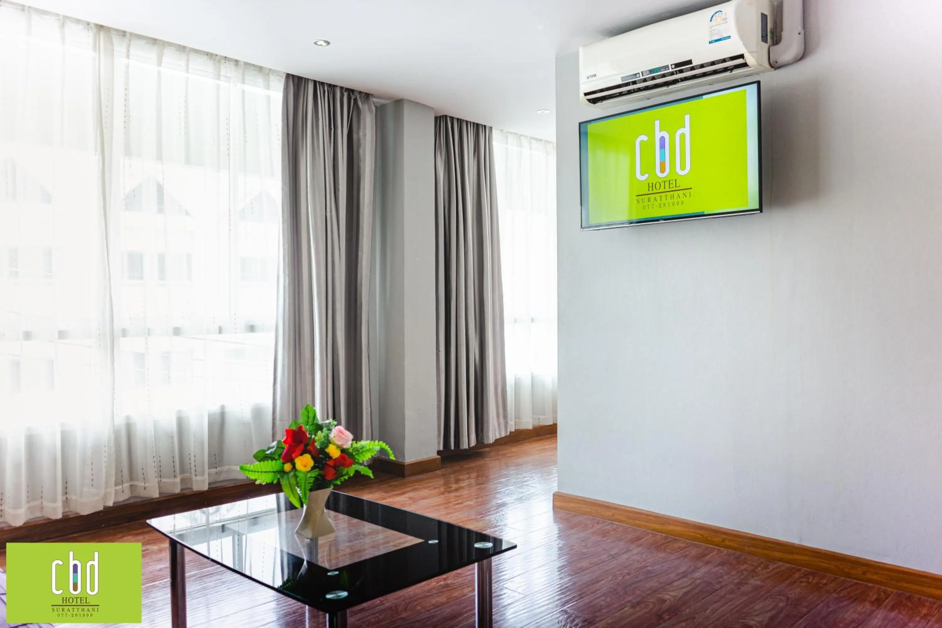 TV and multimedia in CBD Hotel Suratthani