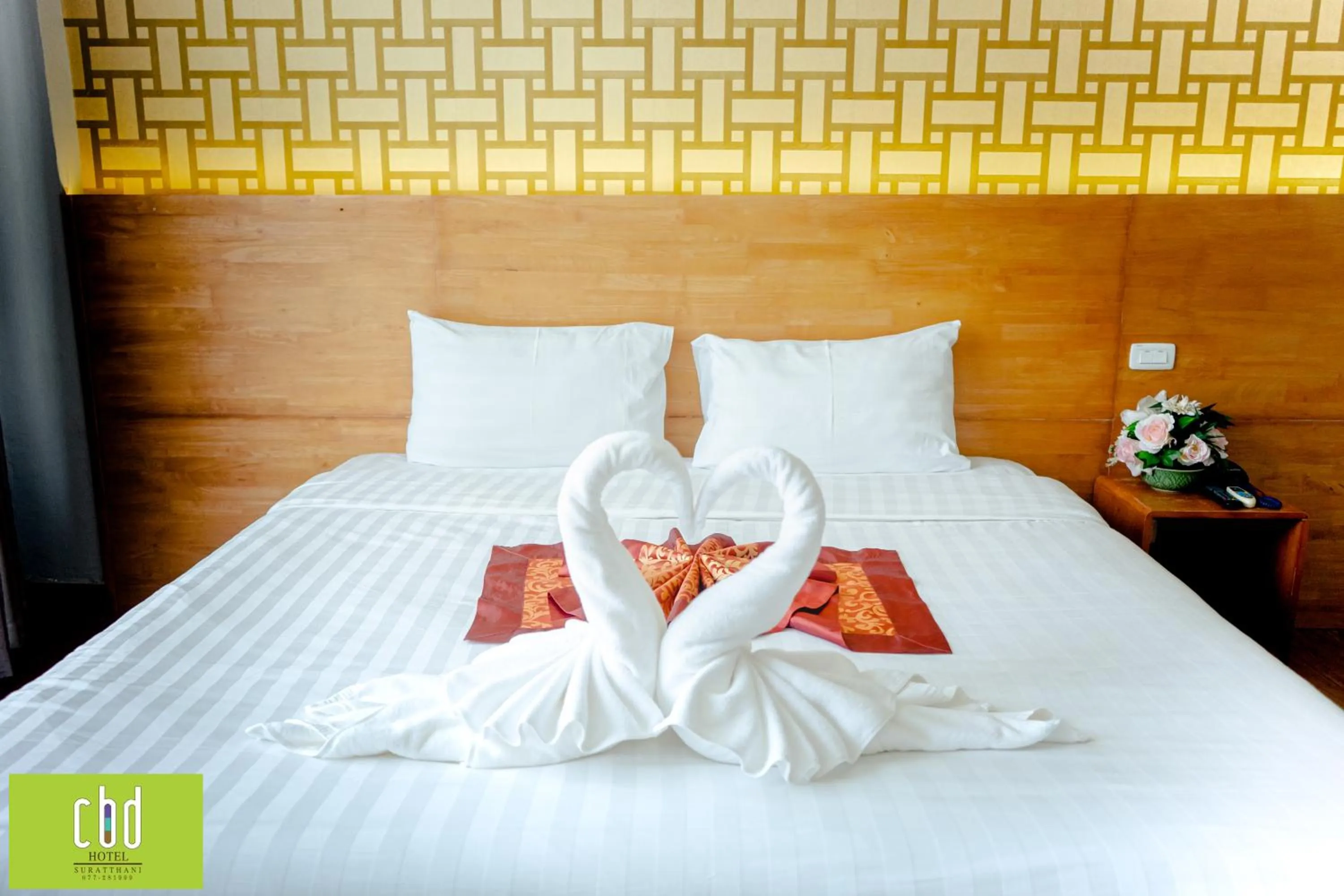 Bed in CBD Hotel Suratthani