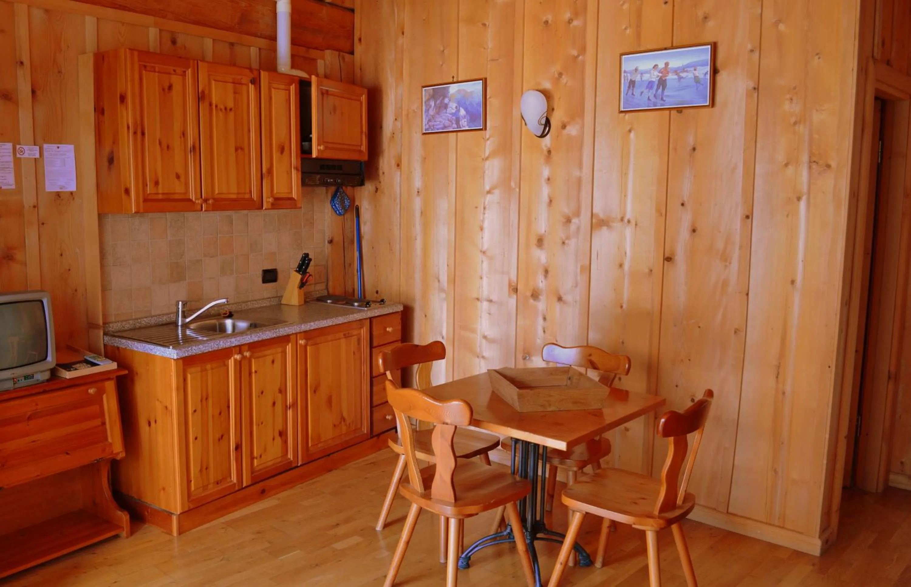 Kitchen or kitchenette in Albergo Rendola