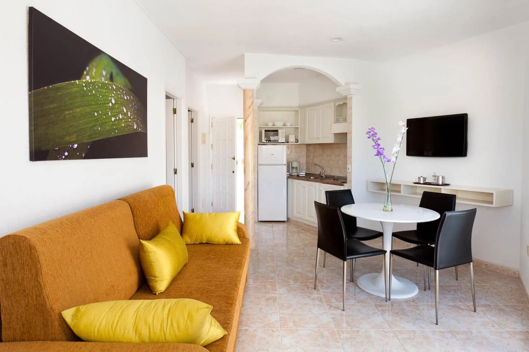 Living room in Checkin Bungalows Atlántida