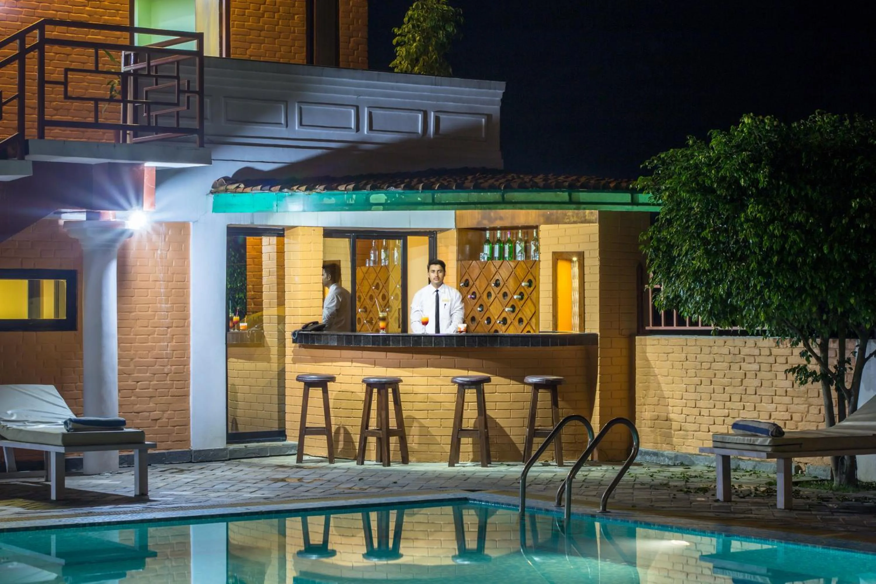 Lounge or bar in Landmark Forest Park