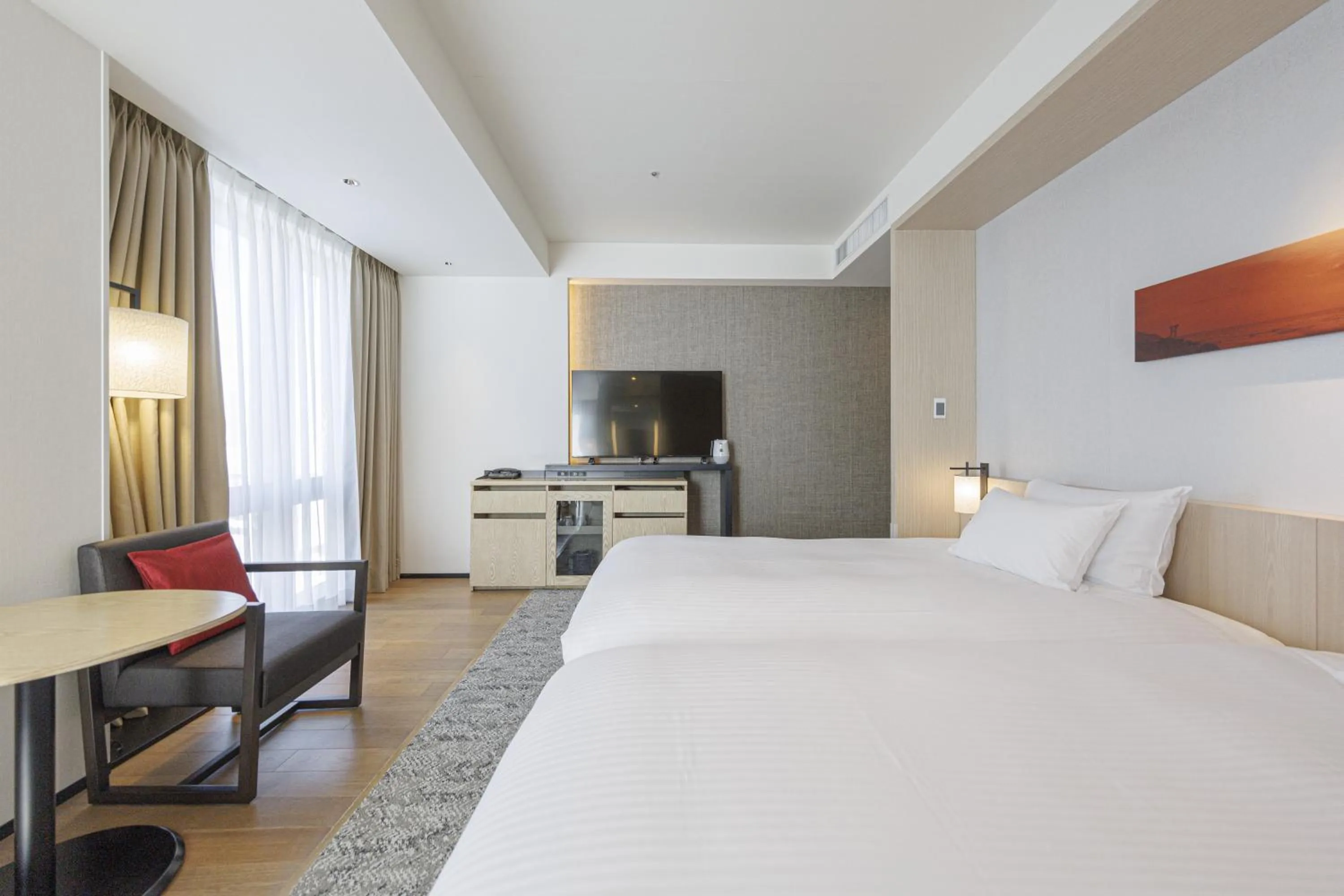 Photo of the whole room, Bed in JR Kyushu Hotel Blossom Shinjuku