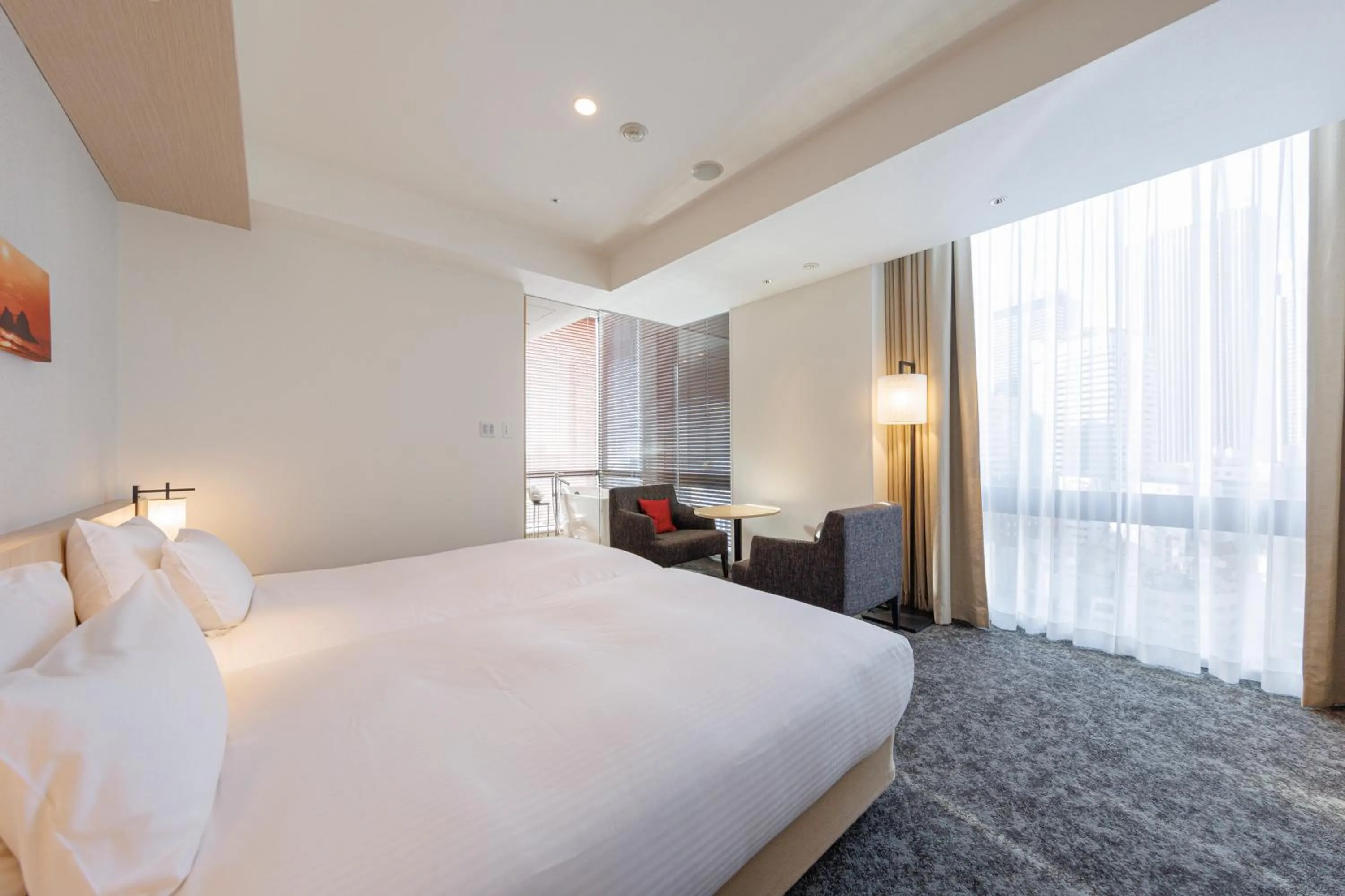 Photo of the whole room, Bed in JR Kyushu Hotel Blossom Shinjuku