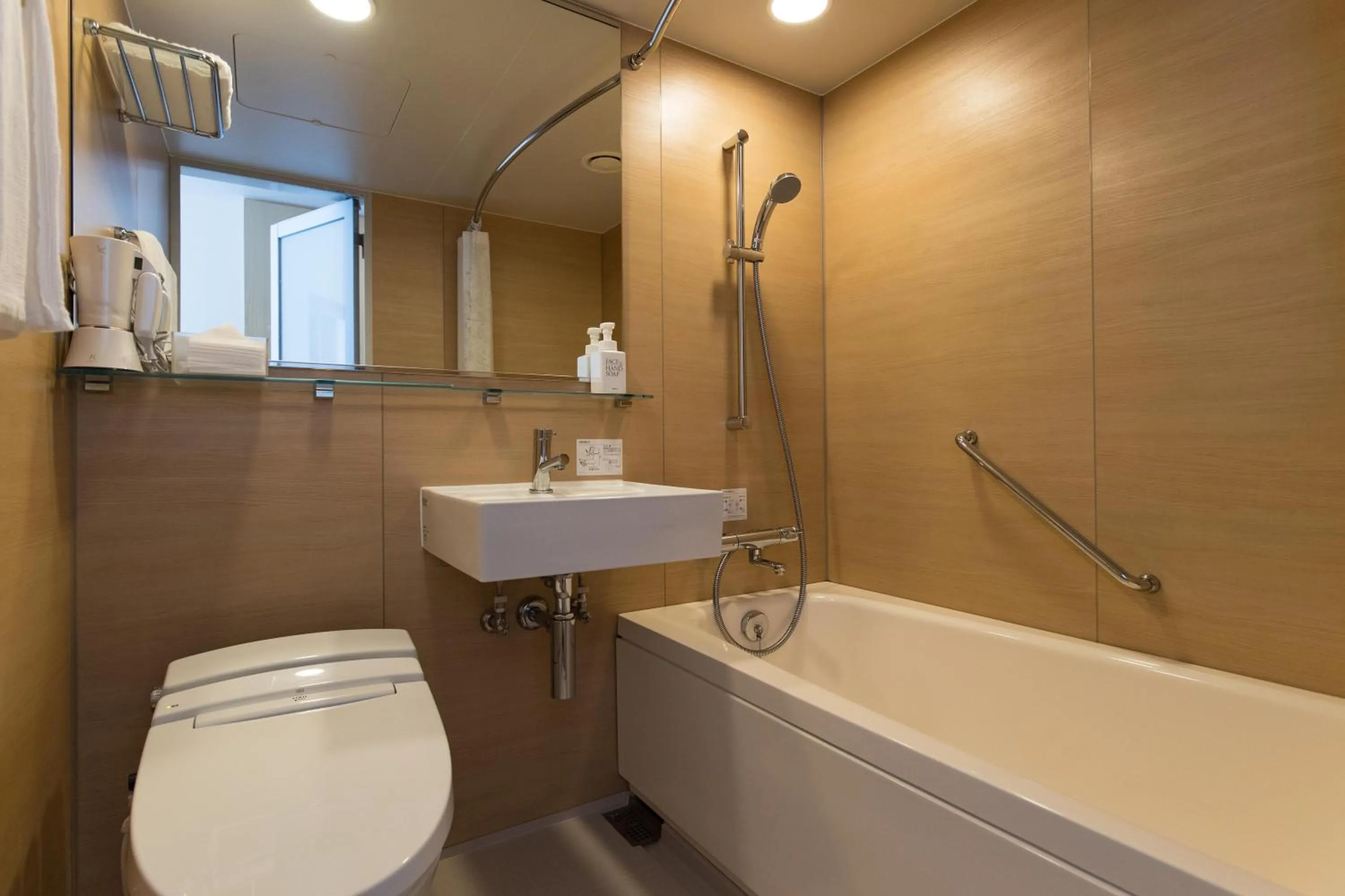 Bathroom in JR Kyushu Hotel Blossom Shinjuku