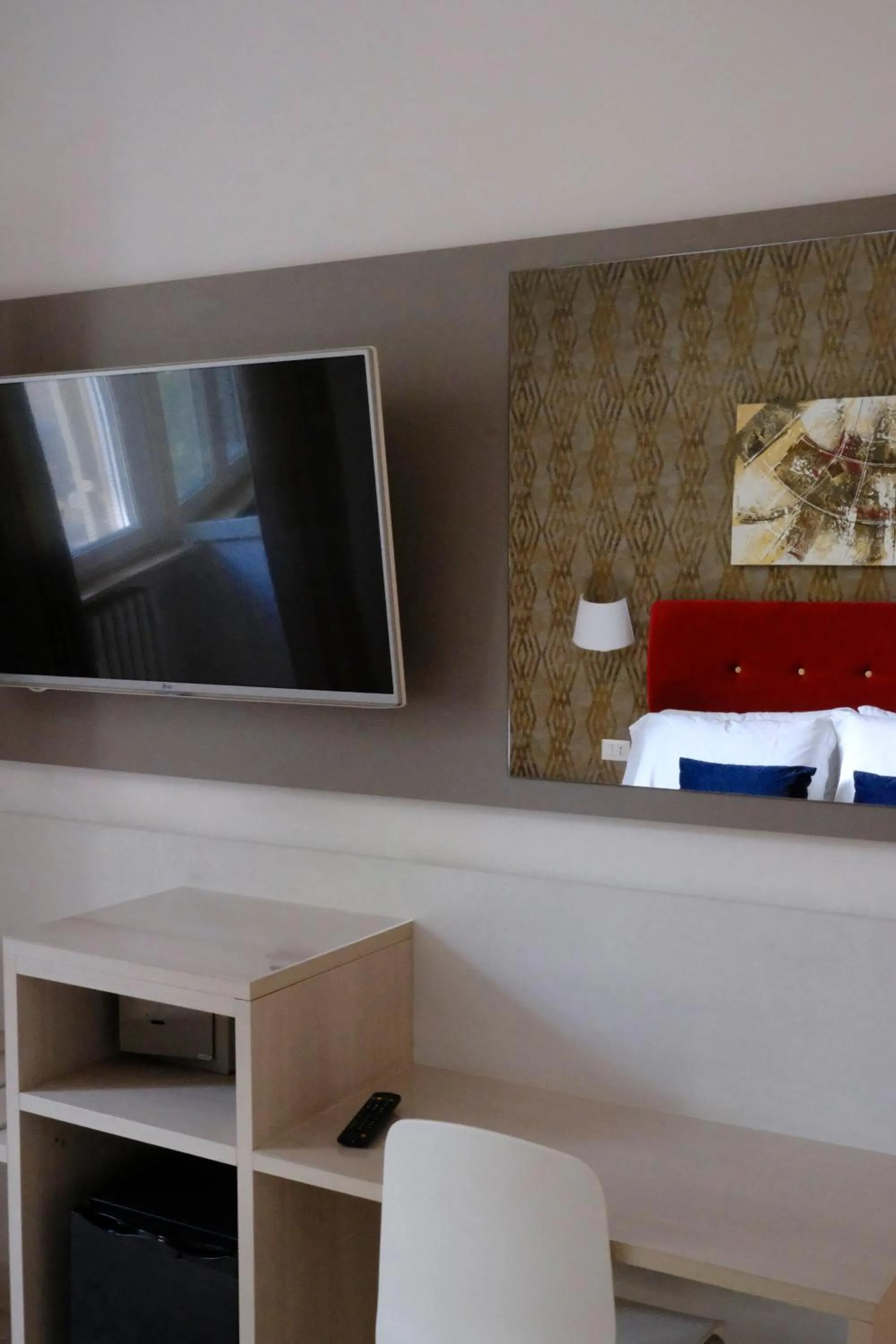 TV and multimedia in Domus Chiara al Colosseo