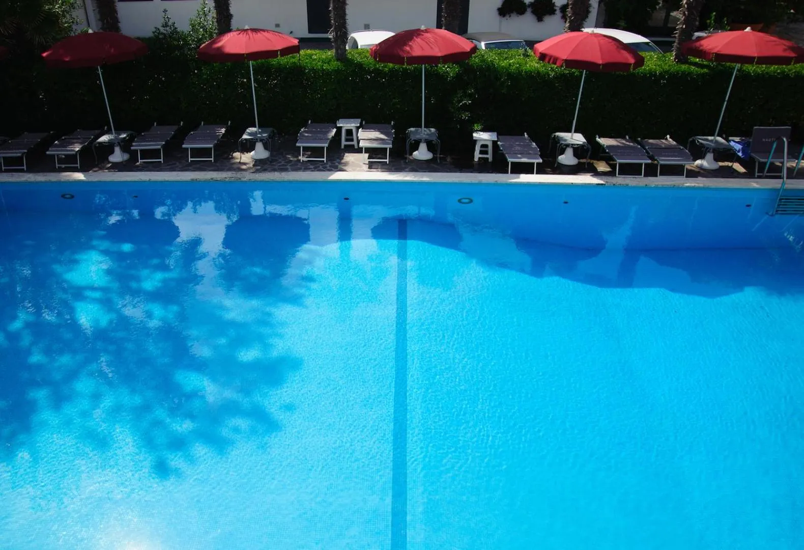 Pool view in Hotel Nautic B&B