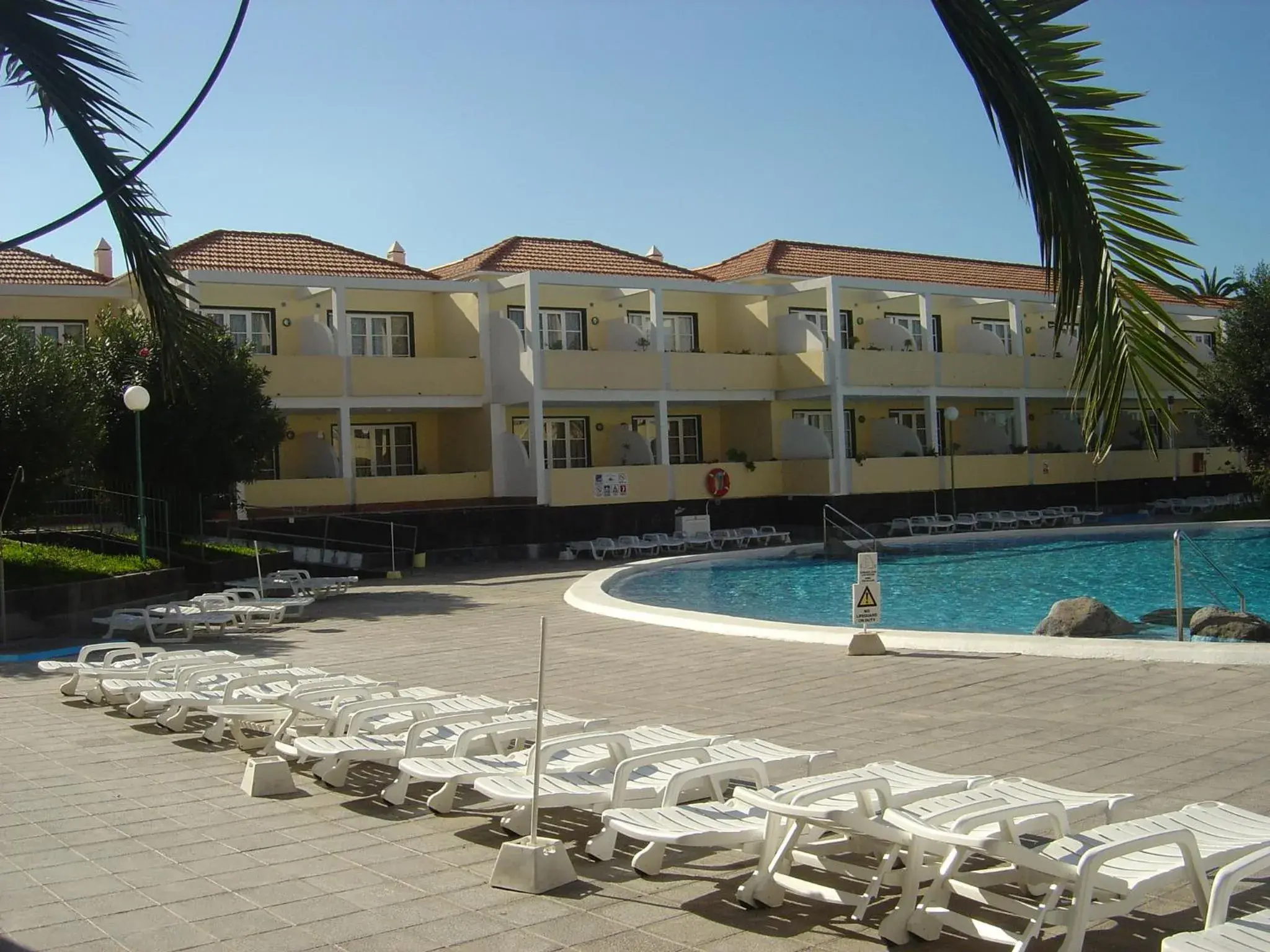 Property building in Apartamentos Checkin Laurisilva Property building in Apartamentos Checkin Laurisilva