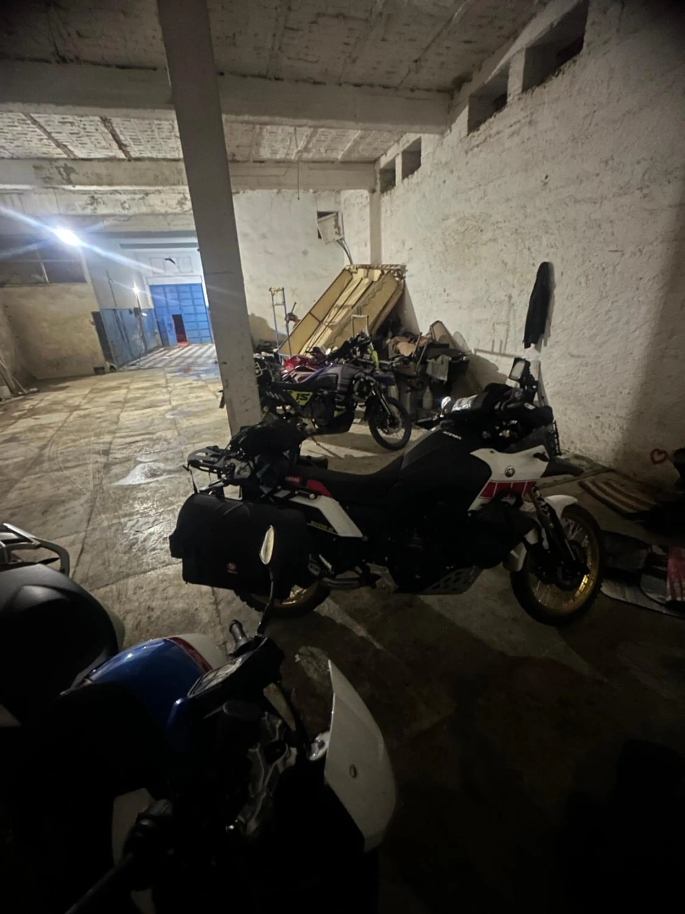 Parking in Maison d'hôtes Afassi