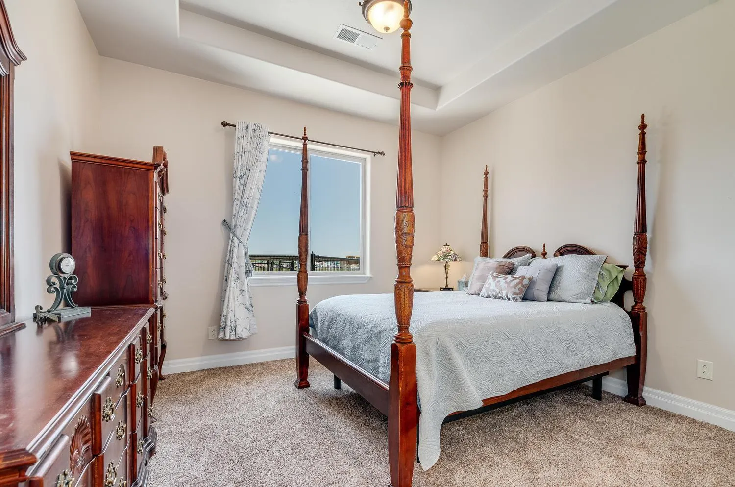 Bed in Summit Villa BnB