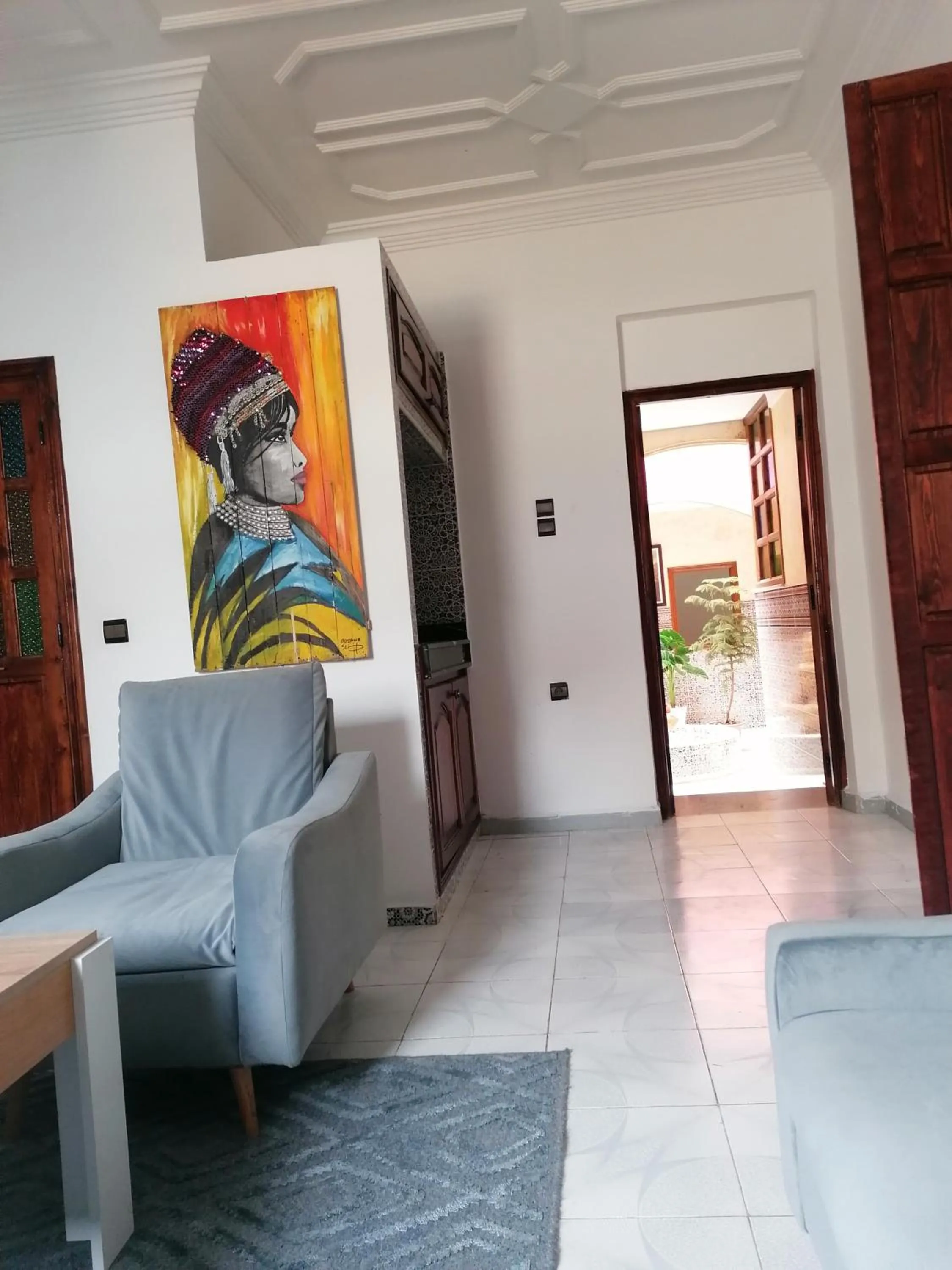 Living room in Akwaba lodge