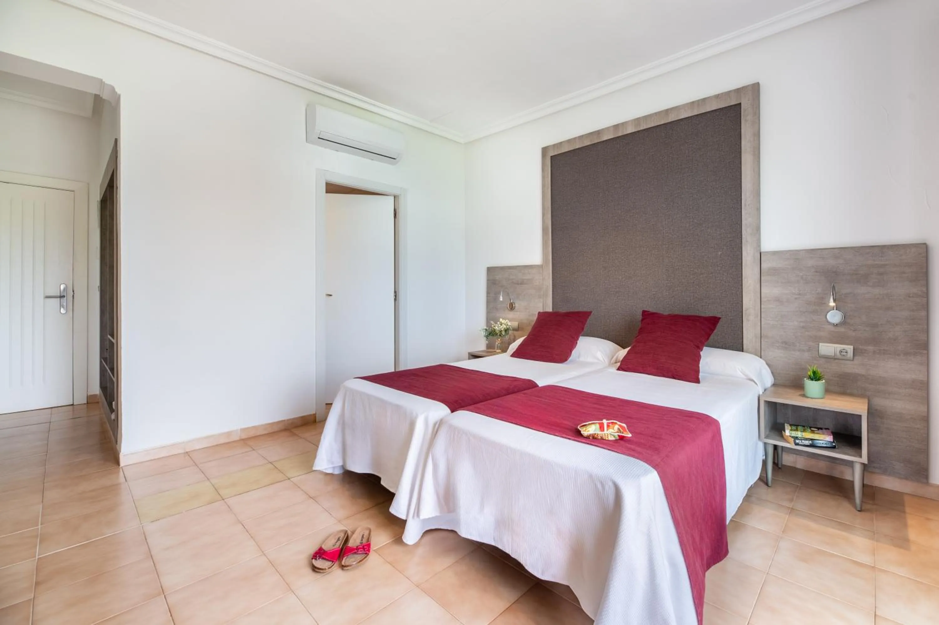 Bedroom, Bed in Hotel Vibra Marco Polo I - Adults only