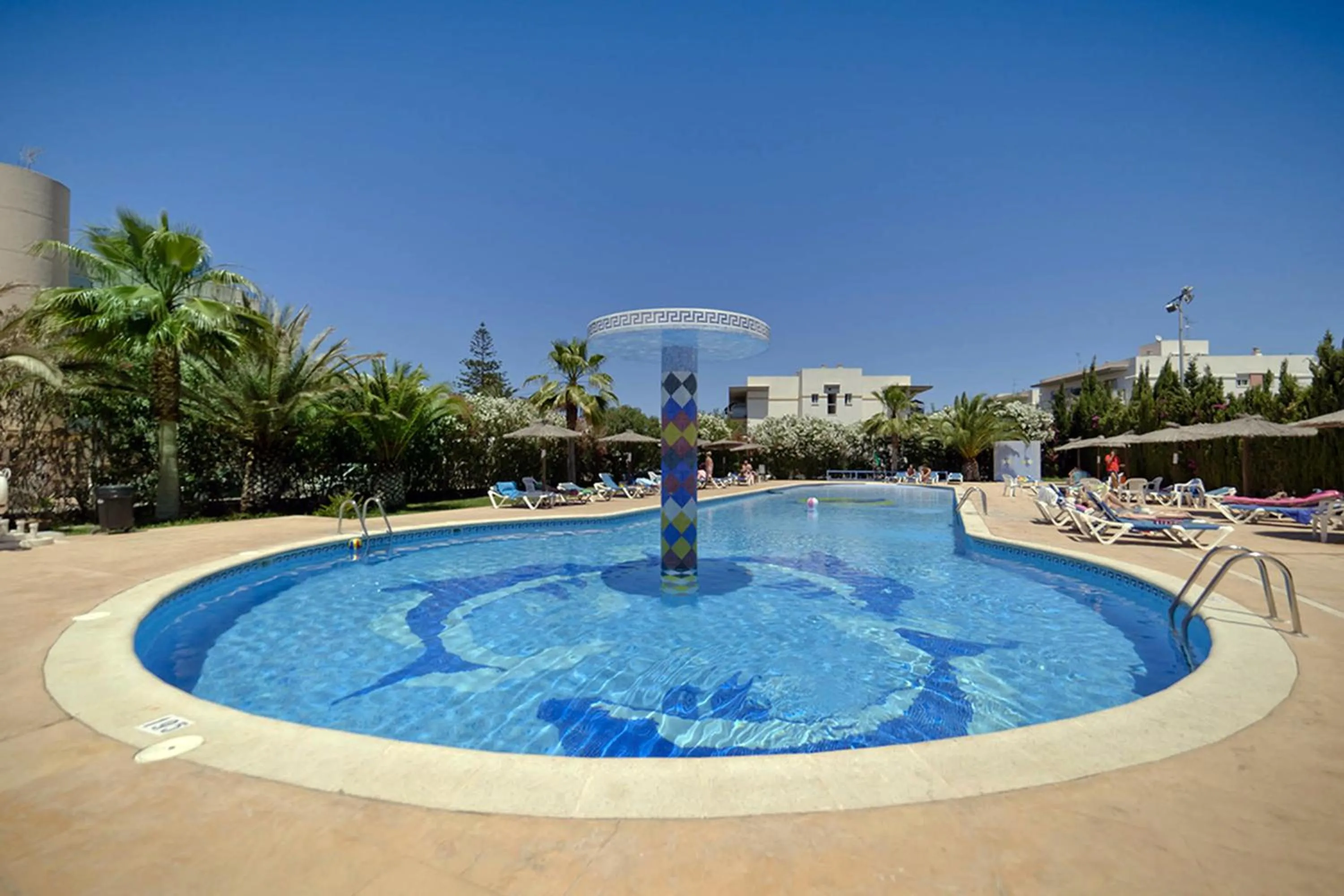 Swimming pool in Aparthotel Vibra Bay