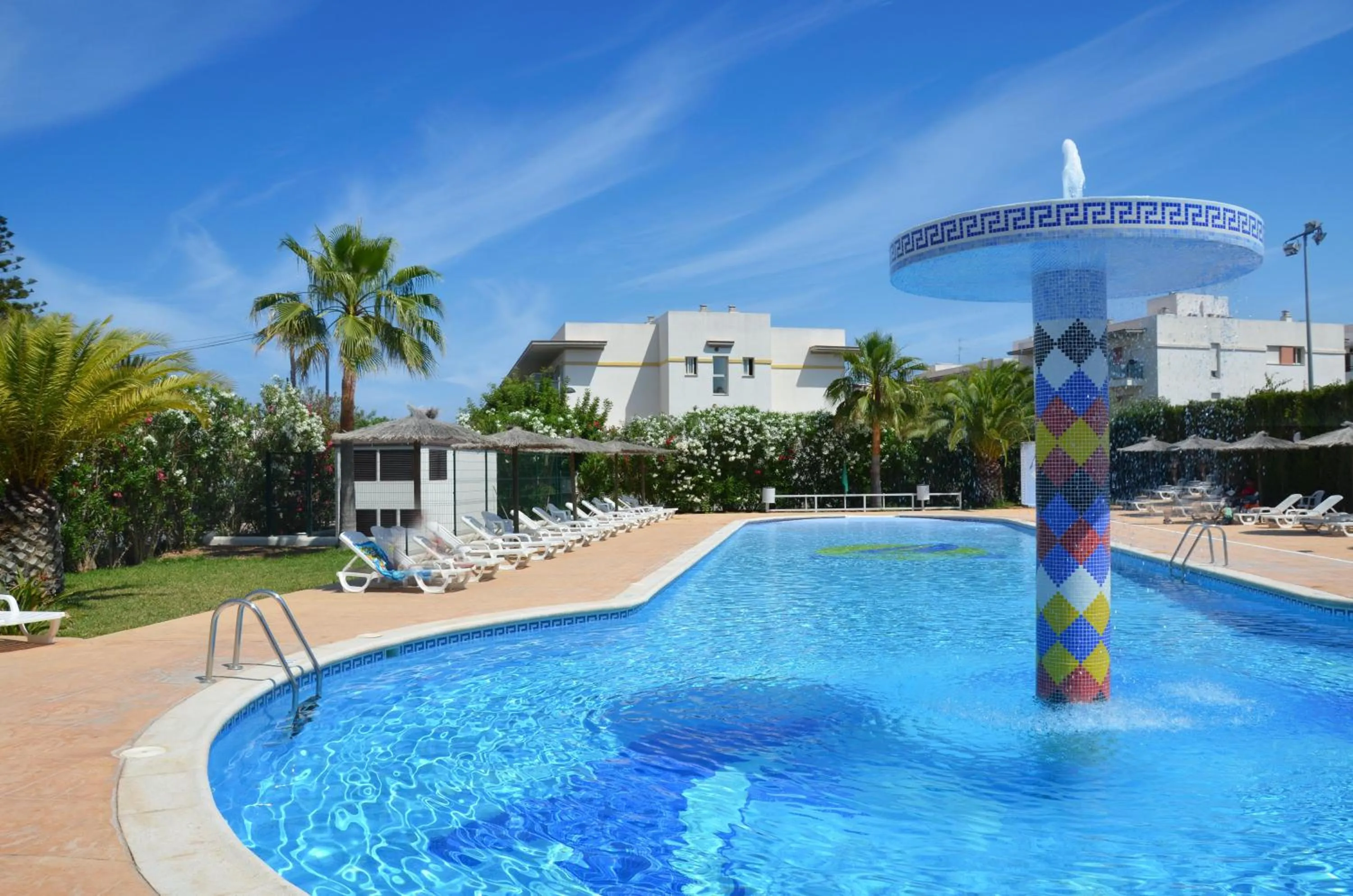 Swimming pool in Aparthotel Vibra Bay