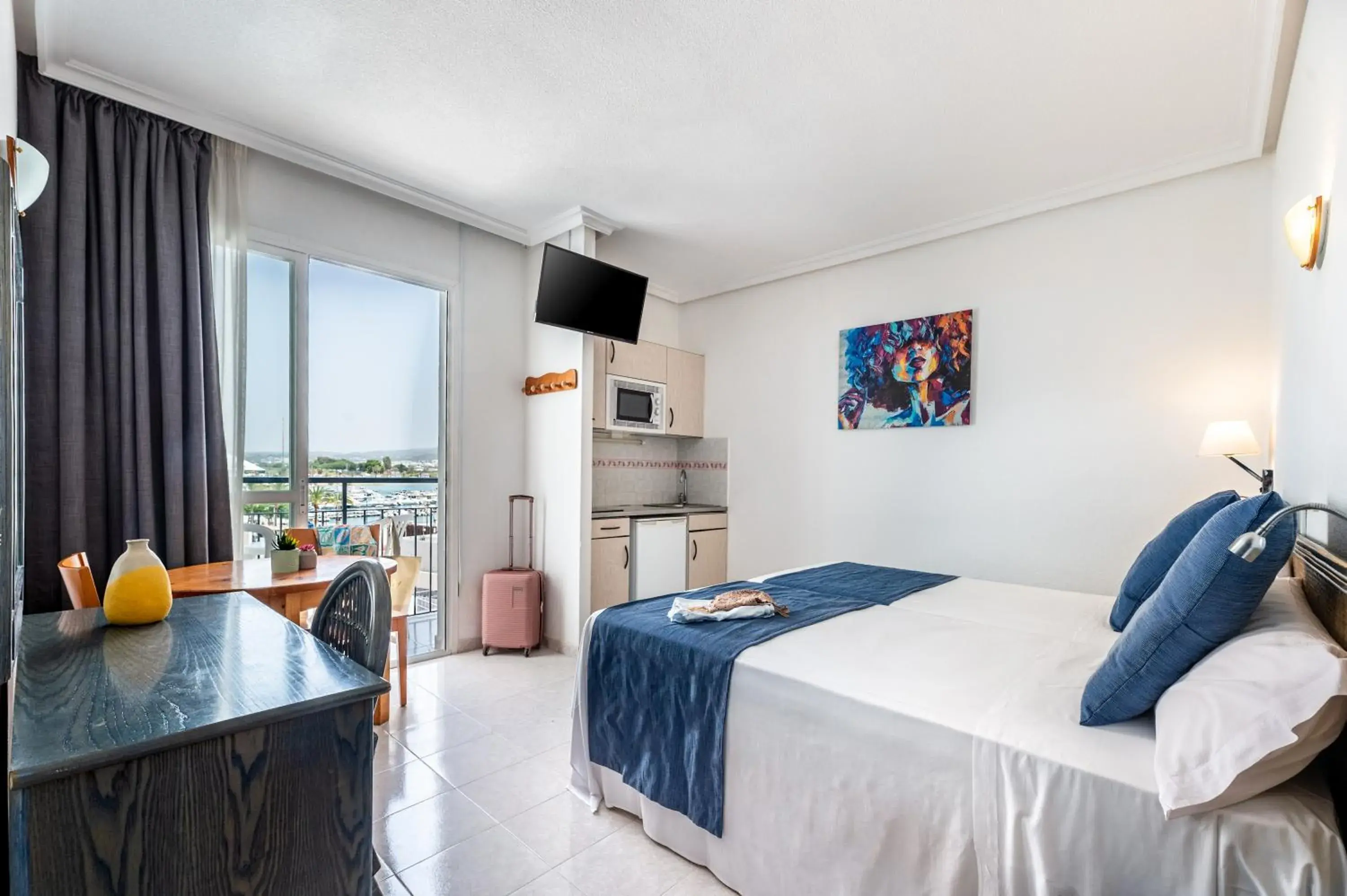 Photo of the whole room, Bed in Aparthotel Vibra del Mar - Adults only Photo of the whole room, Bed in Aparthotel Vibra del Mar - Adults only