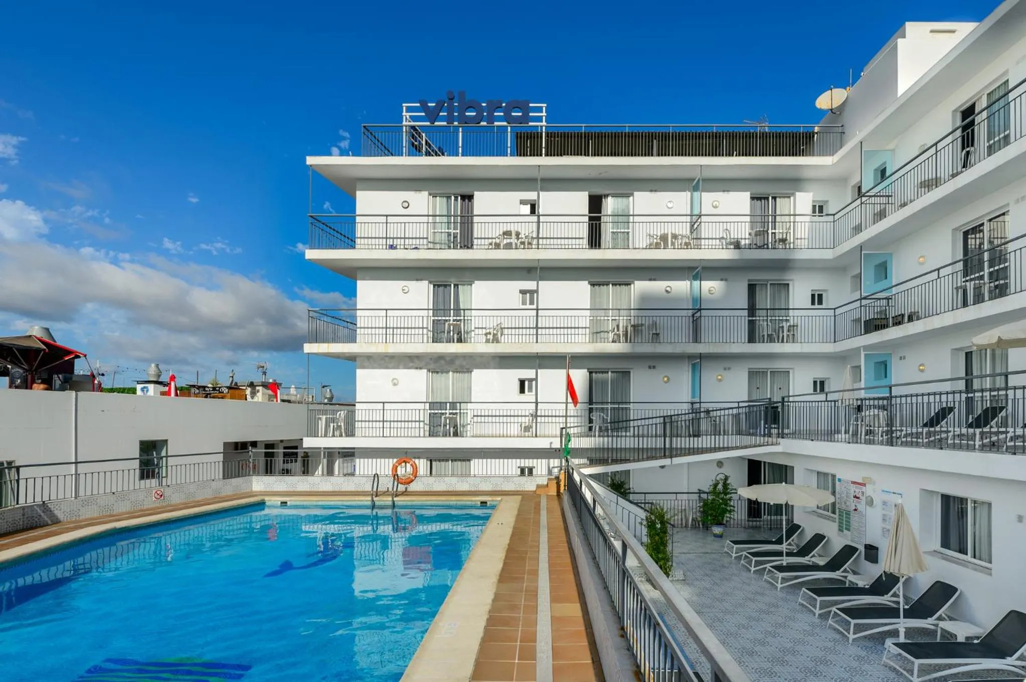 Swimming pool in Aparthotel Vibra del Mar - Adults only