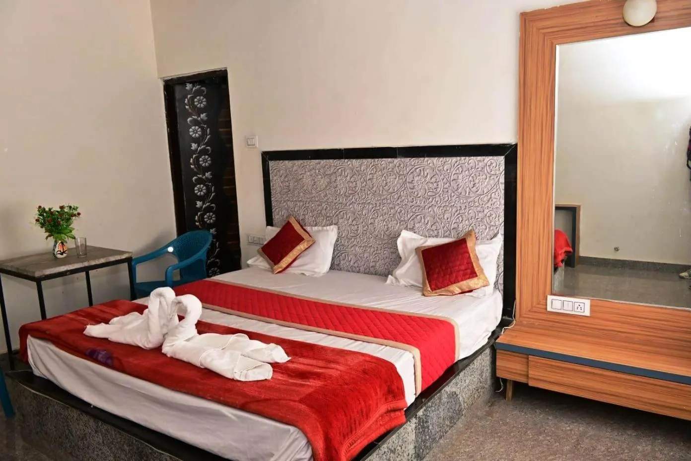 Bed in Ajaypal Garh Resort Near Pushkar and Ajmer